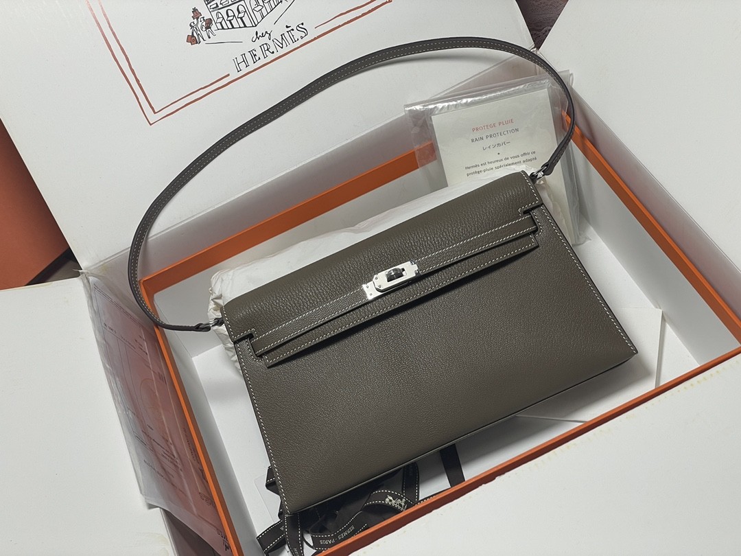 HERMES Kelly Elan Etoupe Chevre Silver-tone Hardware