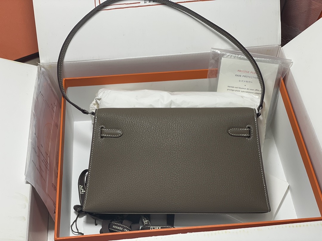 HERMES Kelly Elan Etoupe Chevre Silver-tone Hardware