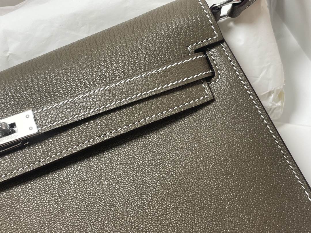 HERMES Kelly Elan Etoupe Chevre Silver-tone Hardware