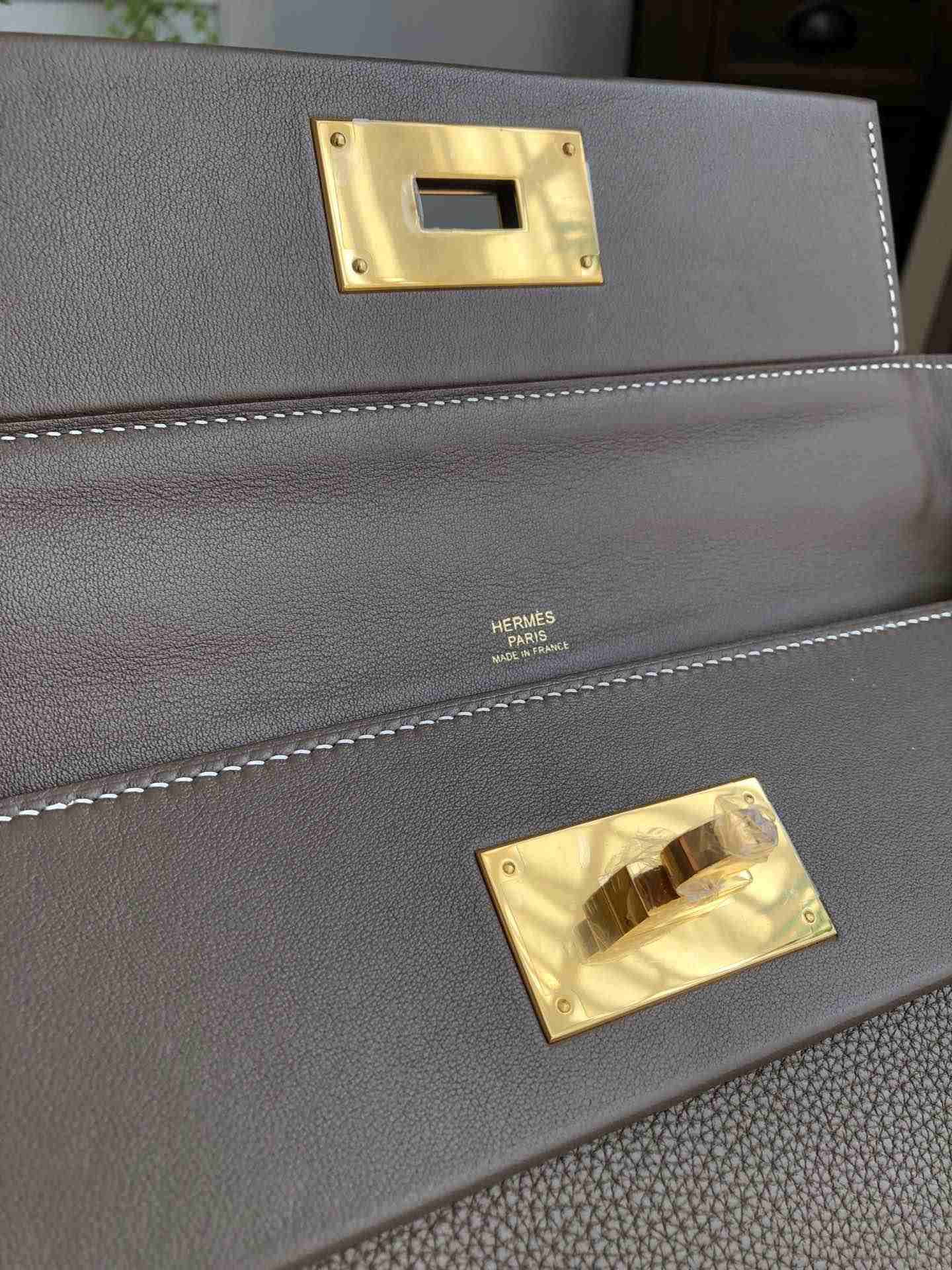 HERMES Kelly 2424 Etoupe Togo Gold-tone Hardware