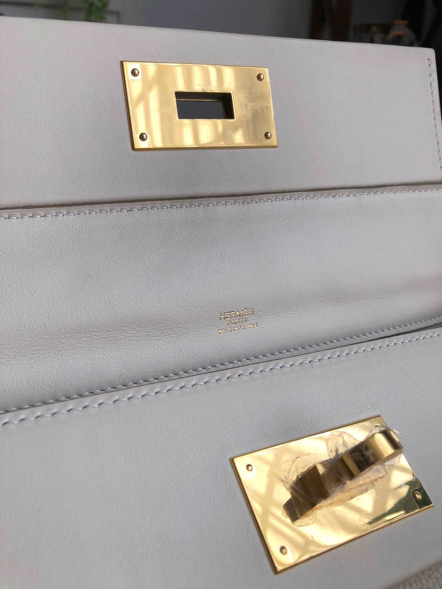 HERMES Kelly 2424 Craie Togo Gold-tone Hardware