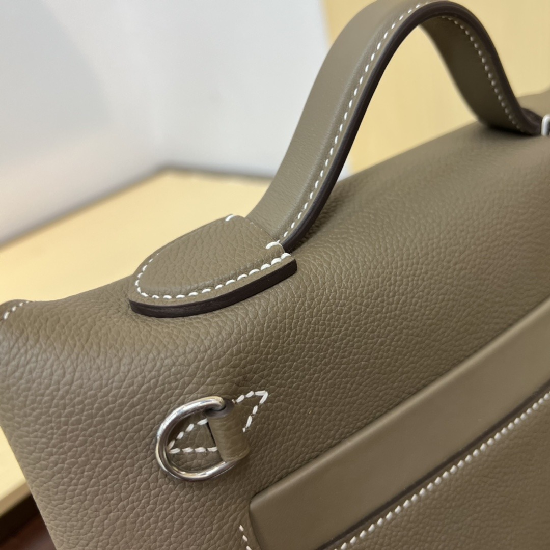 HERMES Kelly Mini 2424 Etoupe Evercolor Silver-tone Hardware