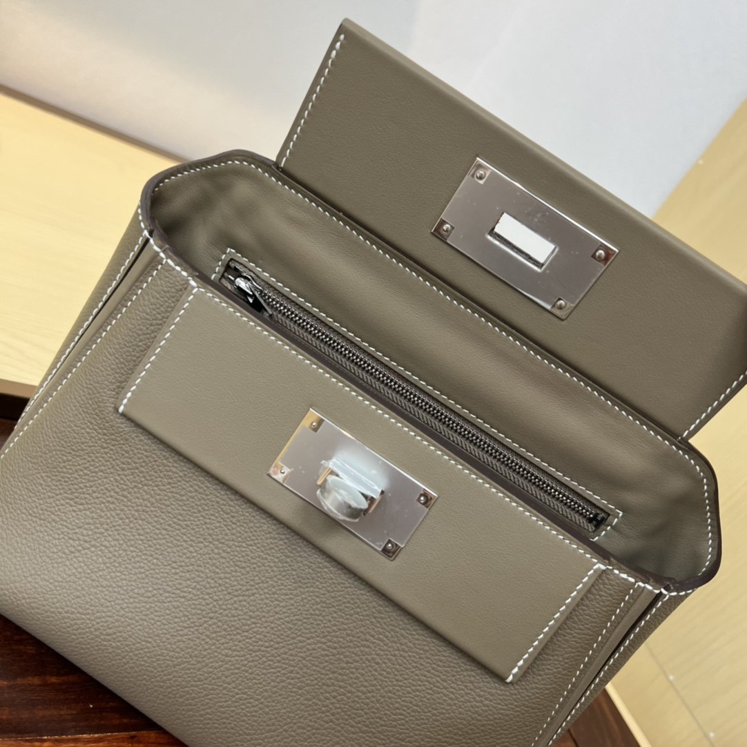 HERMES Kelly Mini 2424 Etoupe Evercolor Silver-tone Hardware