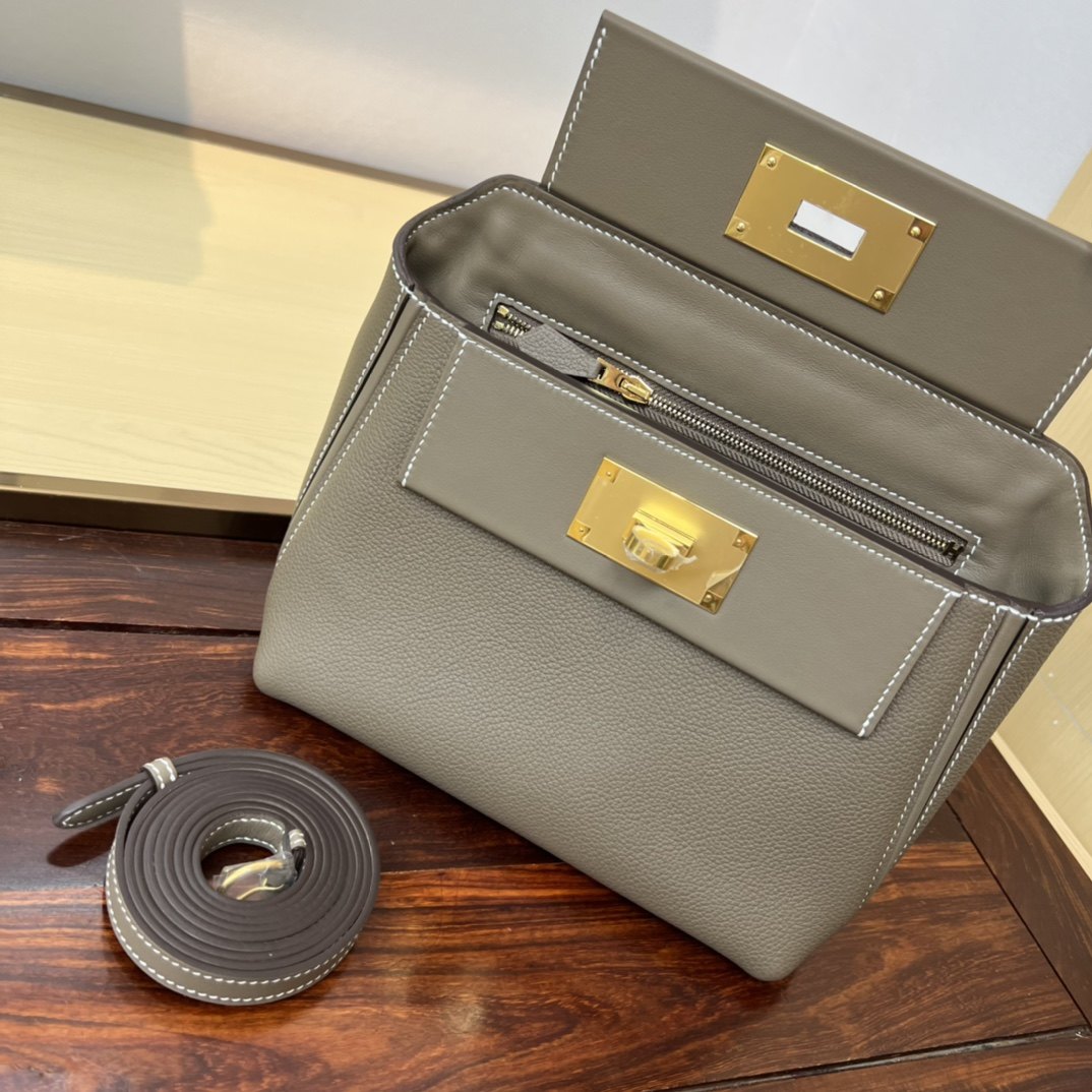 HERMES Kelly Mini 2424 Etoupe Evercolor Gold-tone Hardware