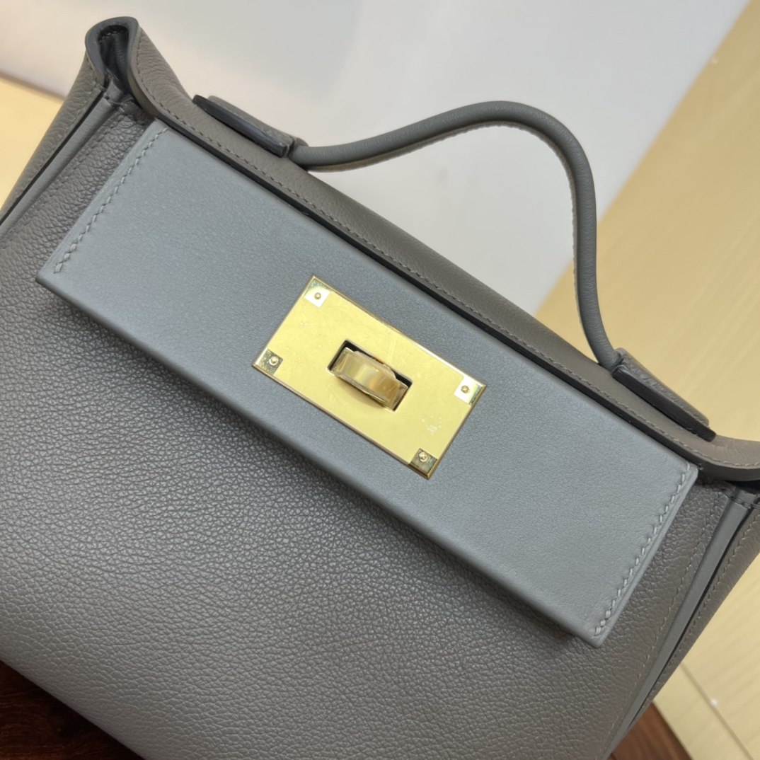 HERMES Kelly Mini 2424 Etain Evercolor Gold-tone Hardware