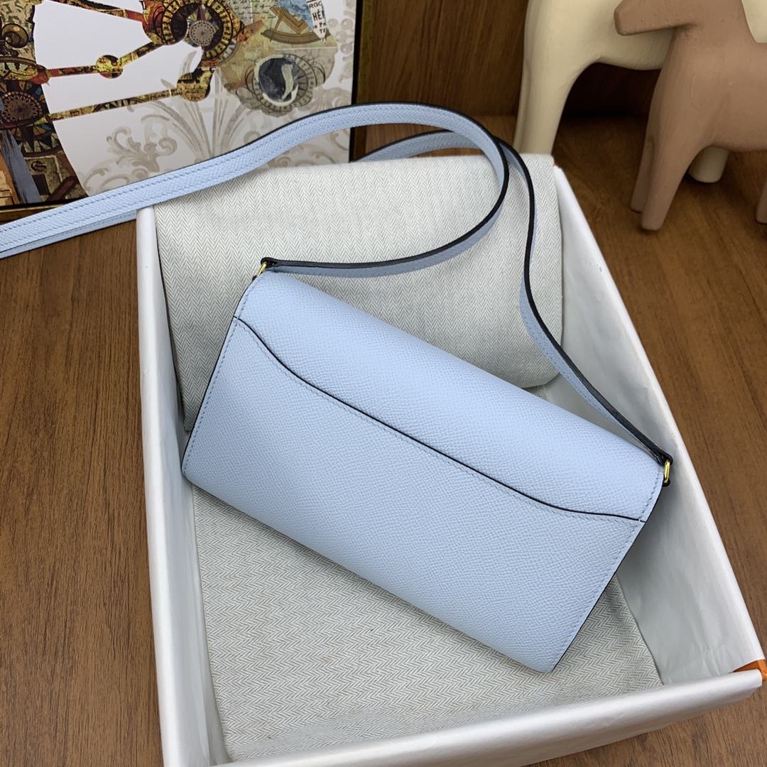 HERMES Constance to go Bleu Pale Epsom