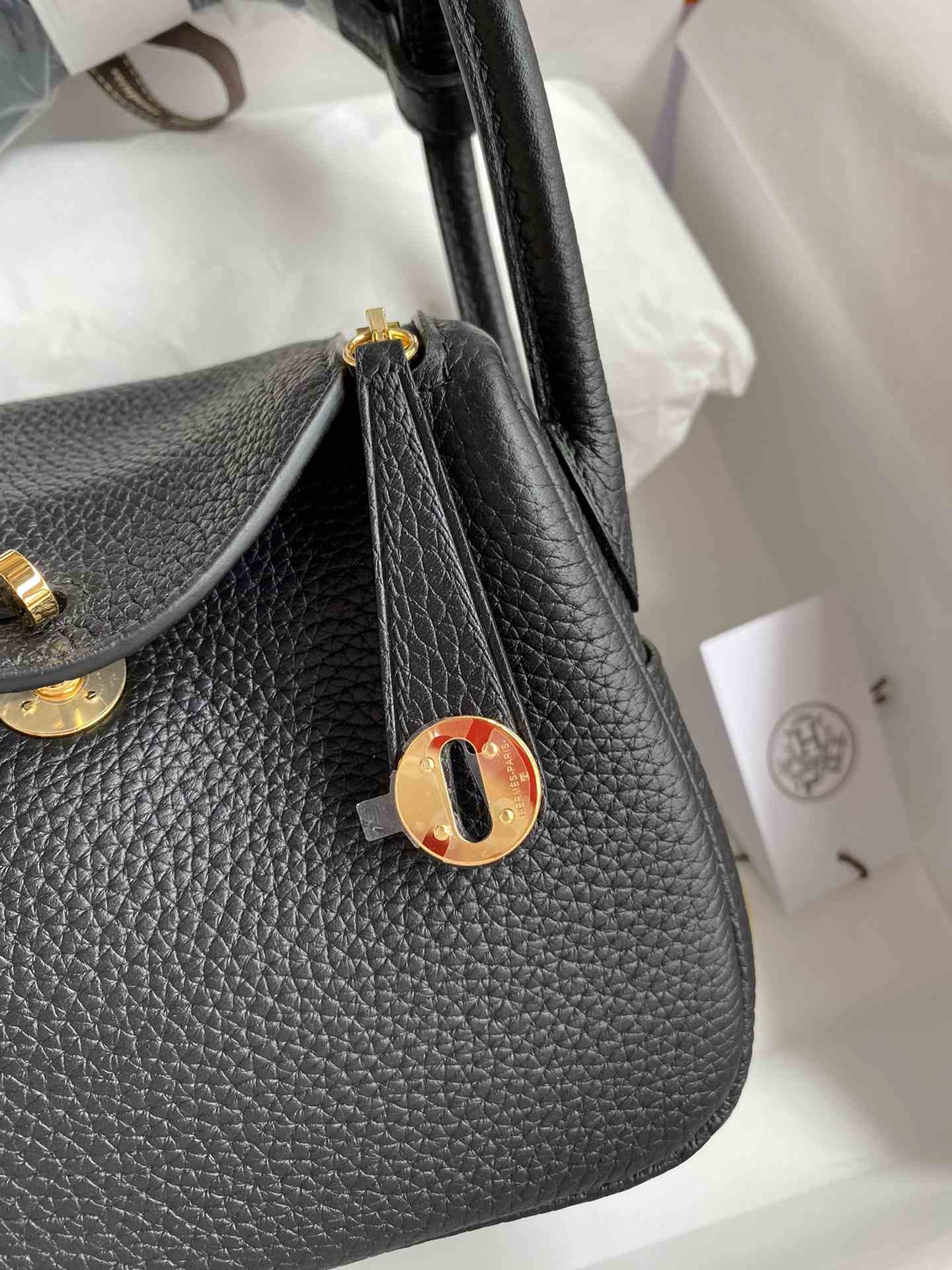 HERMES Lindy 19 Noir