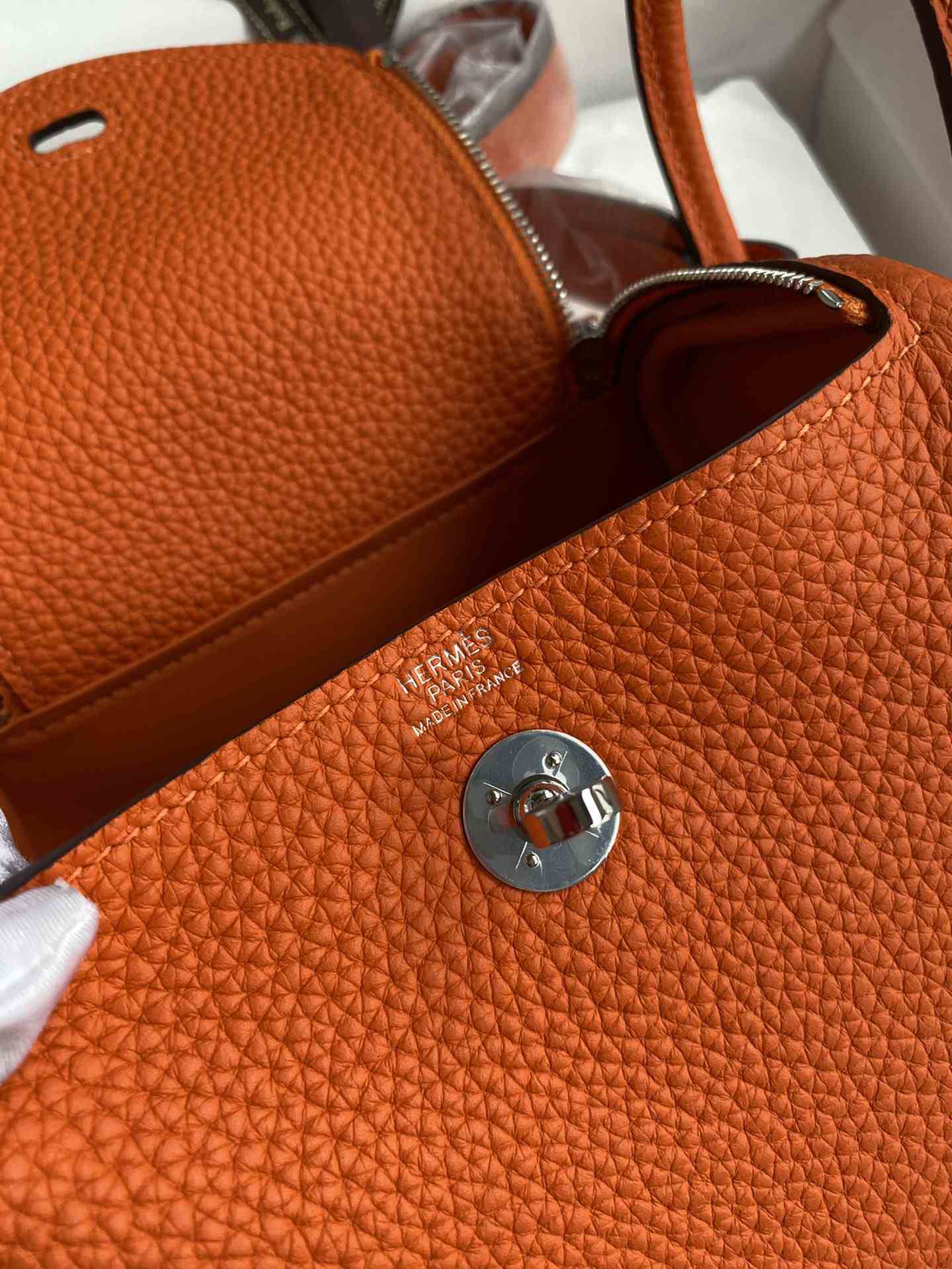 HERMES Lindy 19 Orange