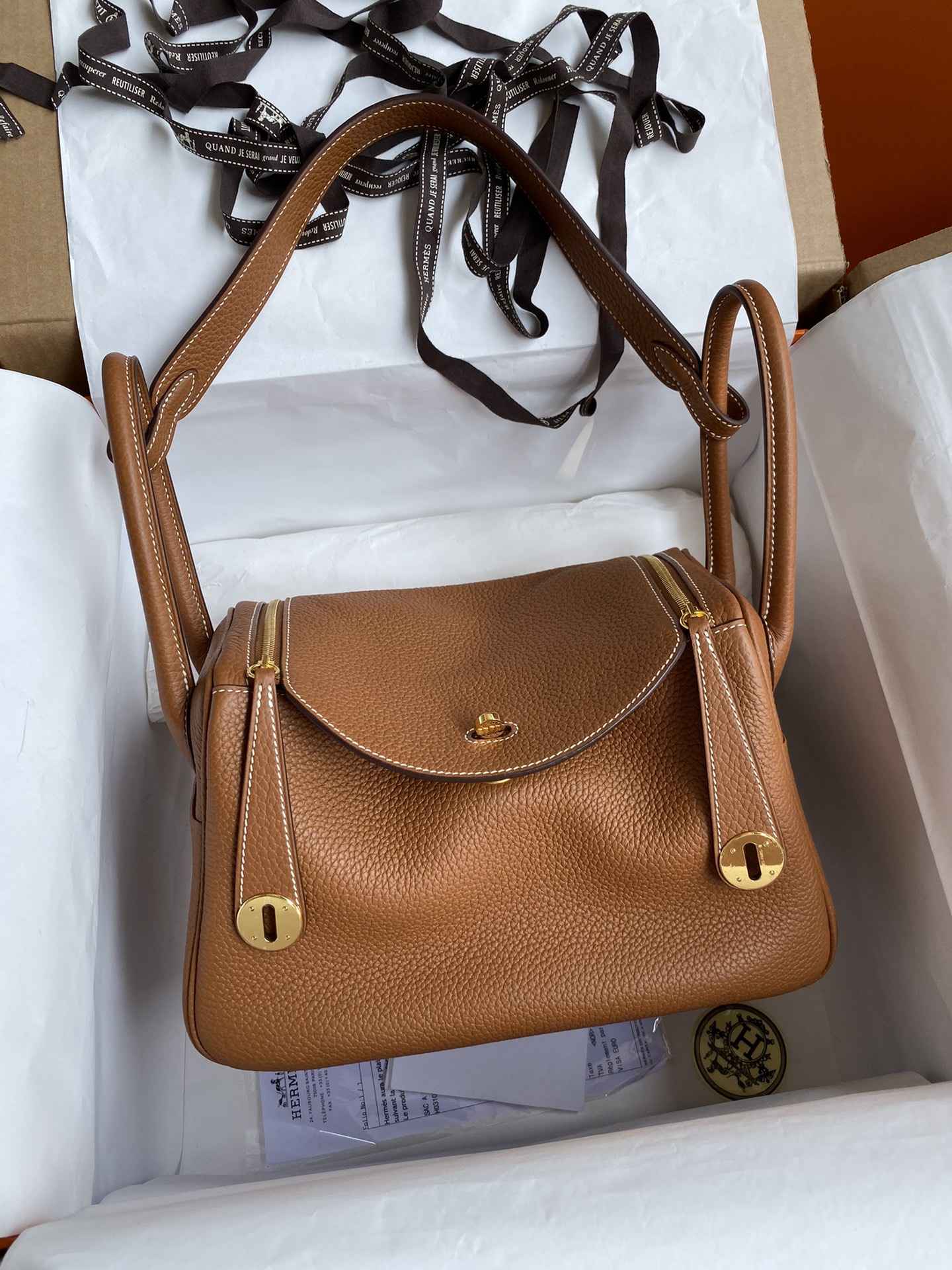 HERMES Lindy 26 Gold