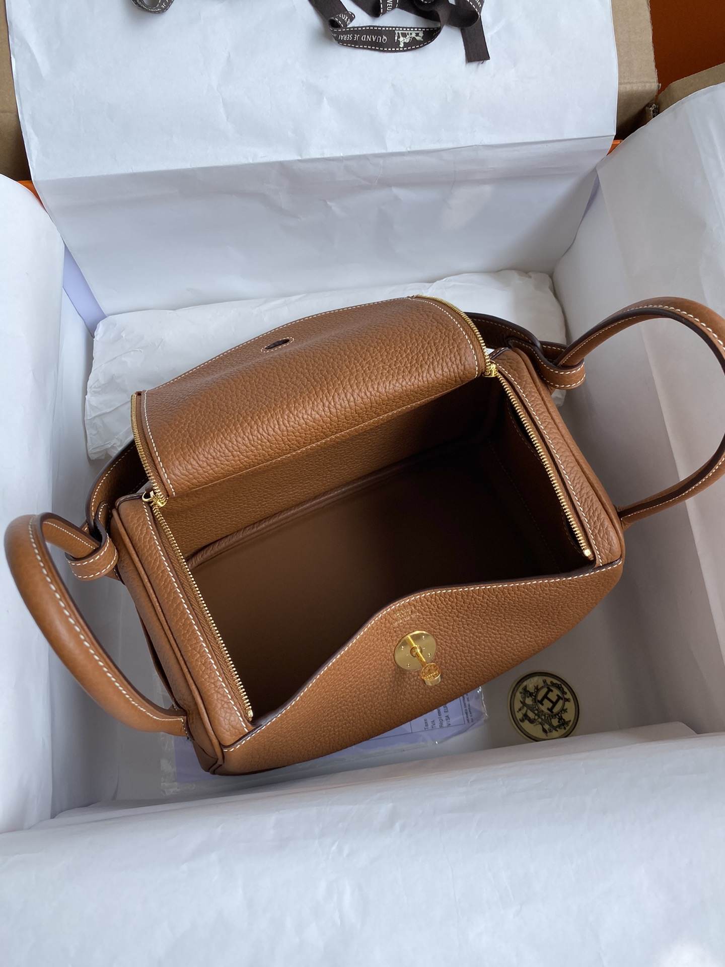 HERMES Lindy 26 Gold