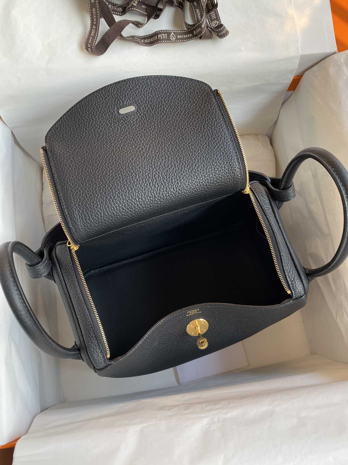 HERMES Lindy 26 Noir