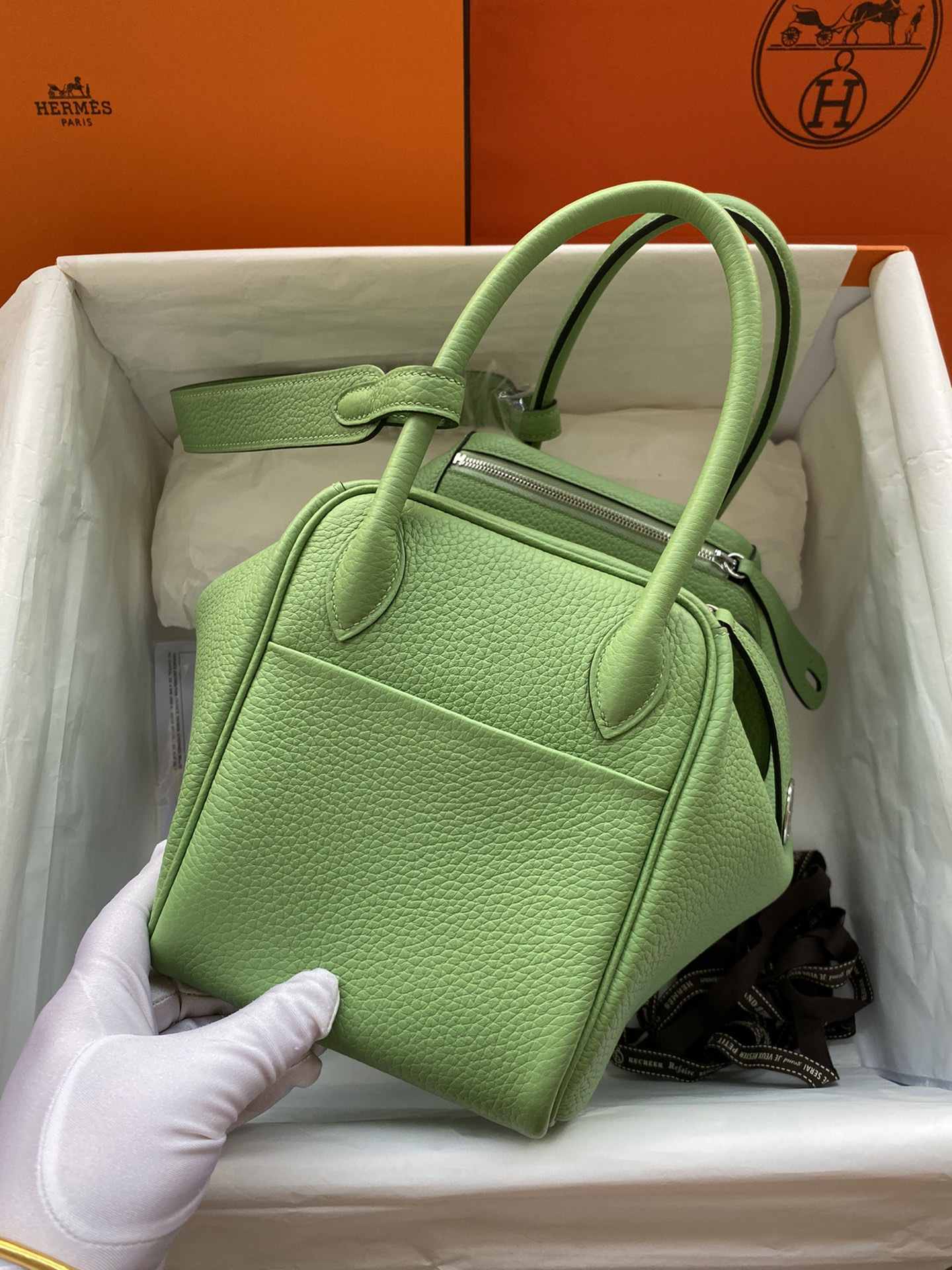 HERMES Lindy 26 Vert Criquet