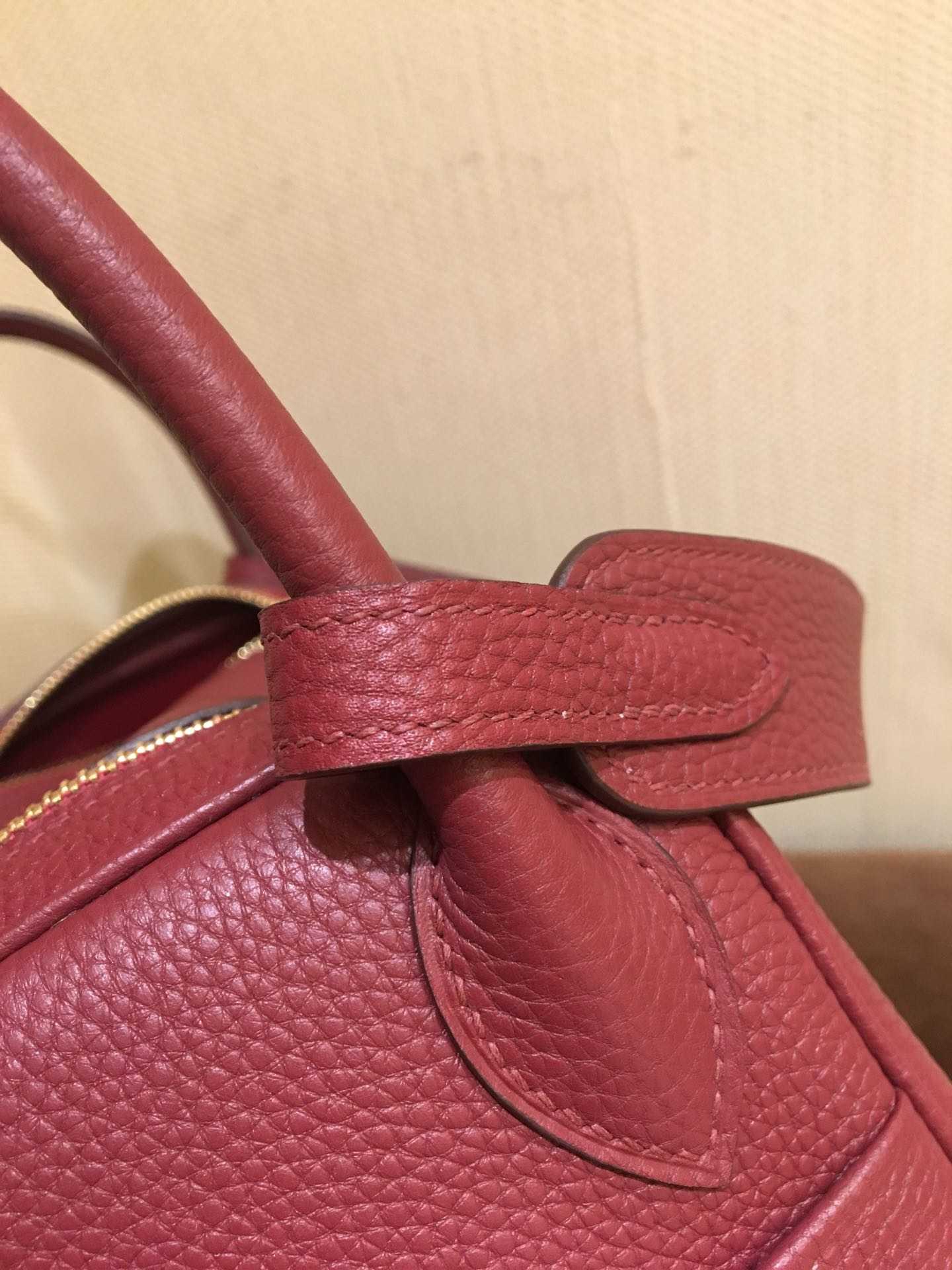 HERMES Lindy 30 Rouge Grenat