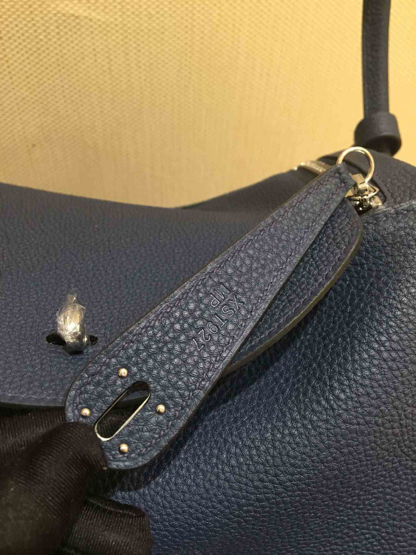 HERMES Lindy 30 Bleu Sapphire