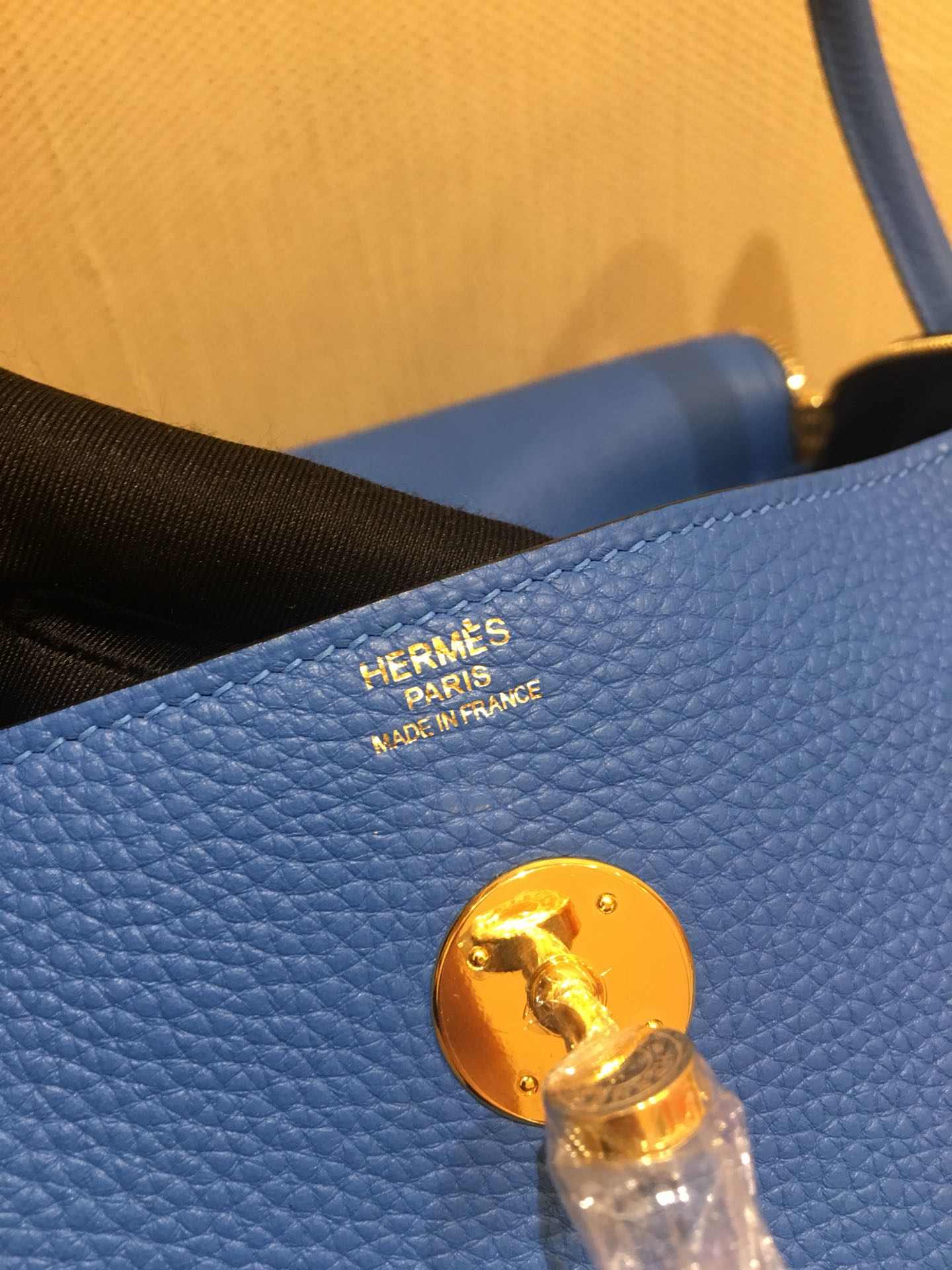 HERMES Lindy 30 Bright Blue