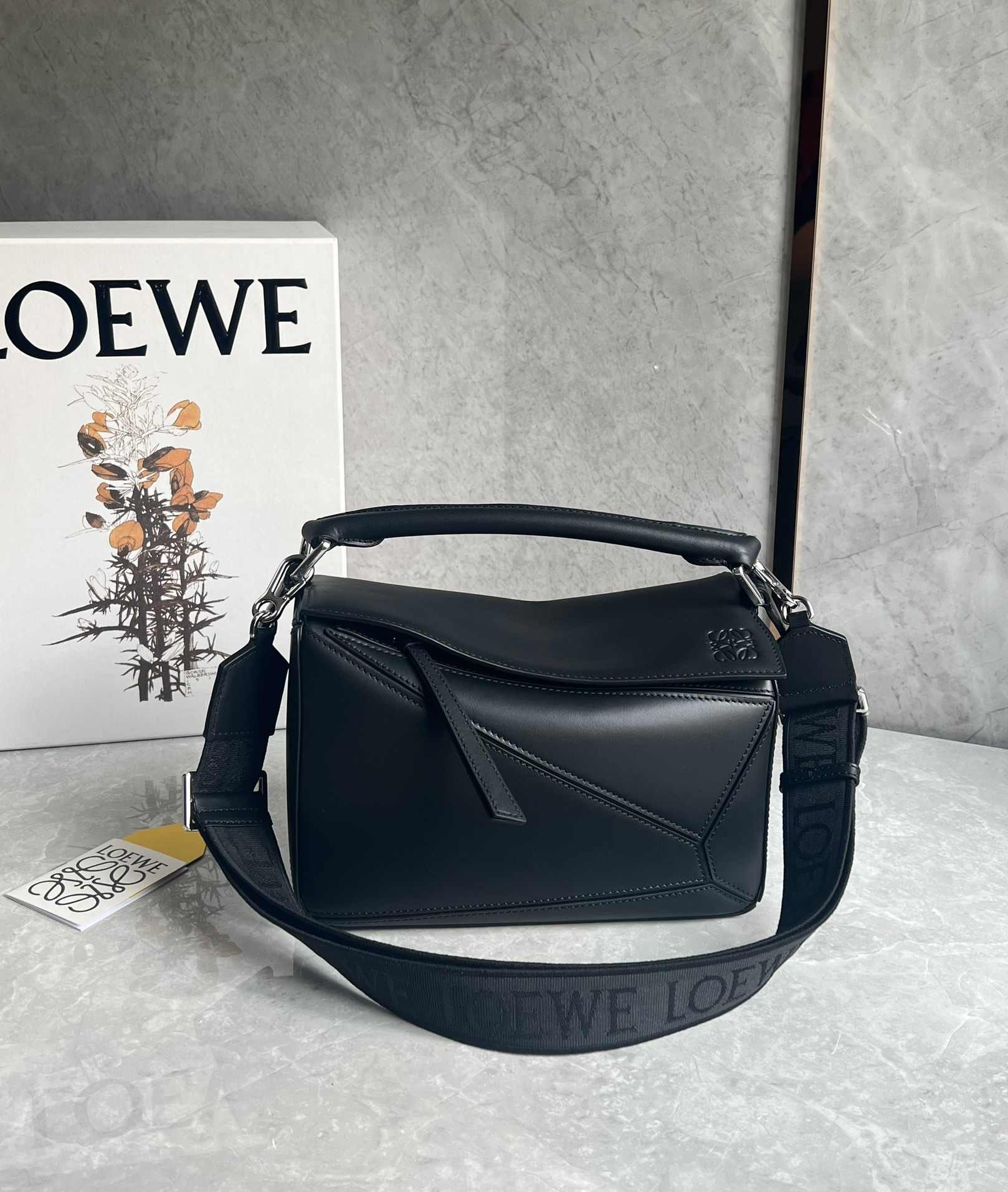 LOEWE Small Puzzle bag in Classic Calfskin Black