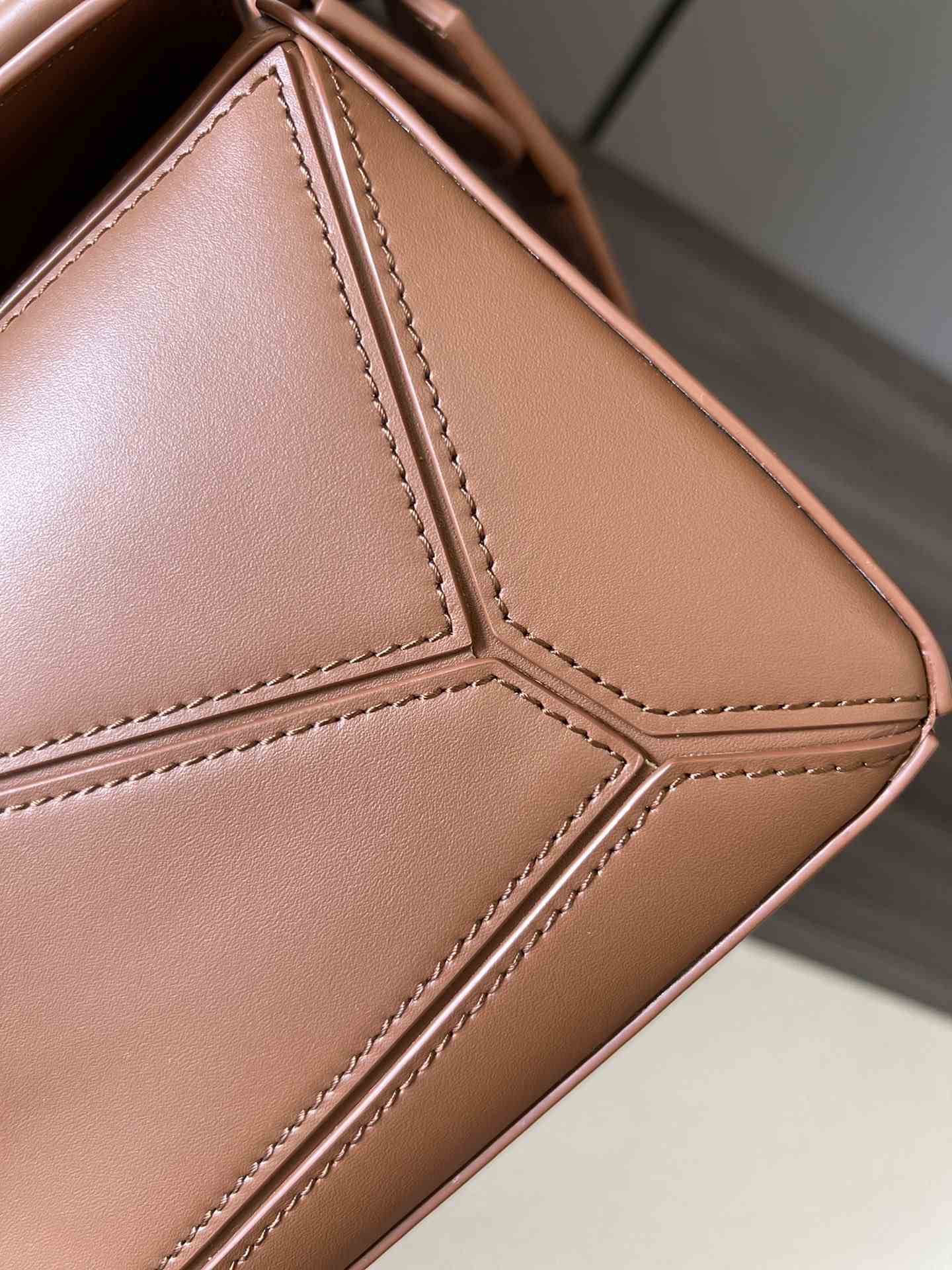 LOEWE Small Puzzle bag in Classic Calfskin Tan