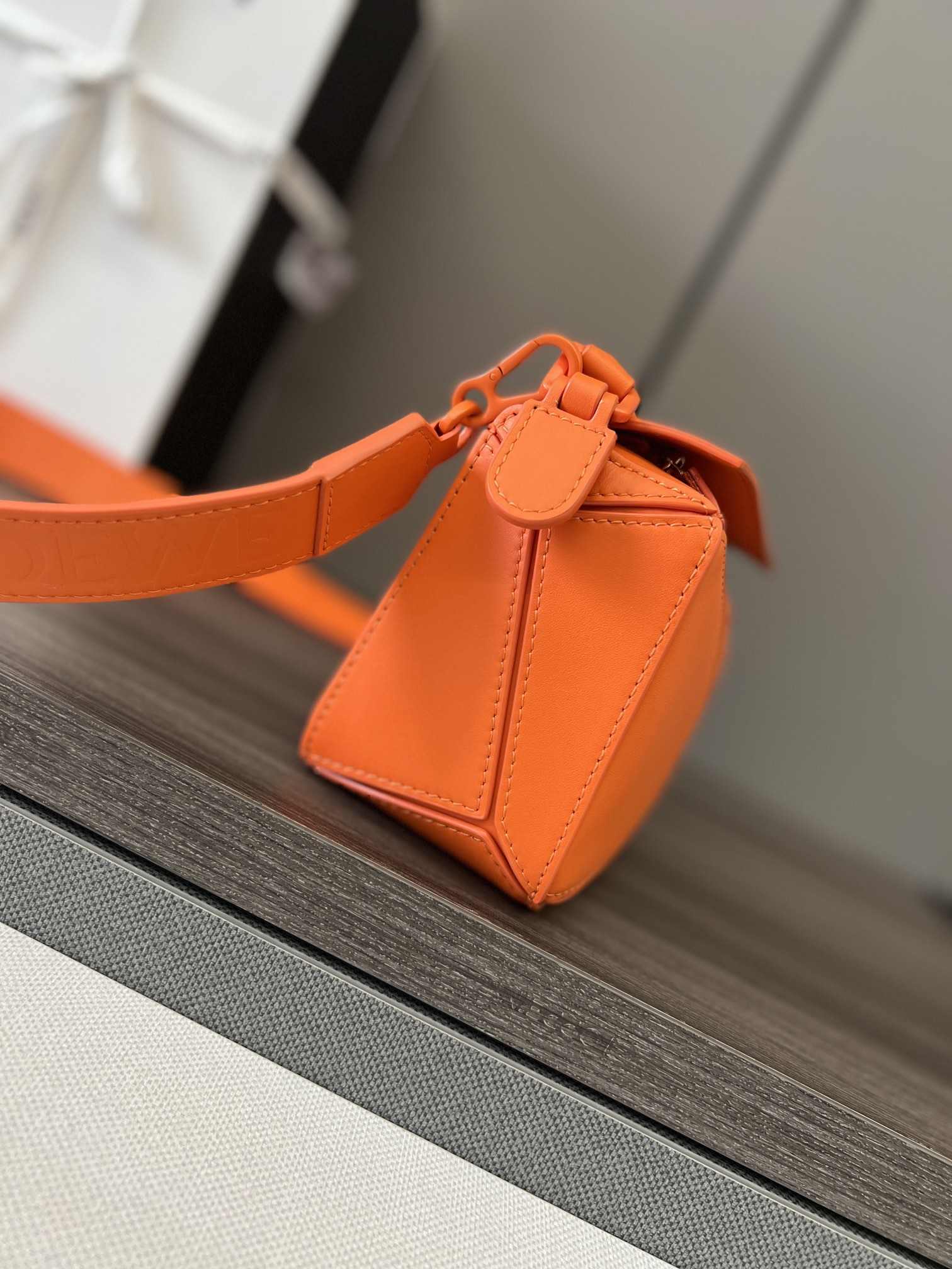 LOEWE Mini Puzzle bag in Classic Calfskin Vivid Orange