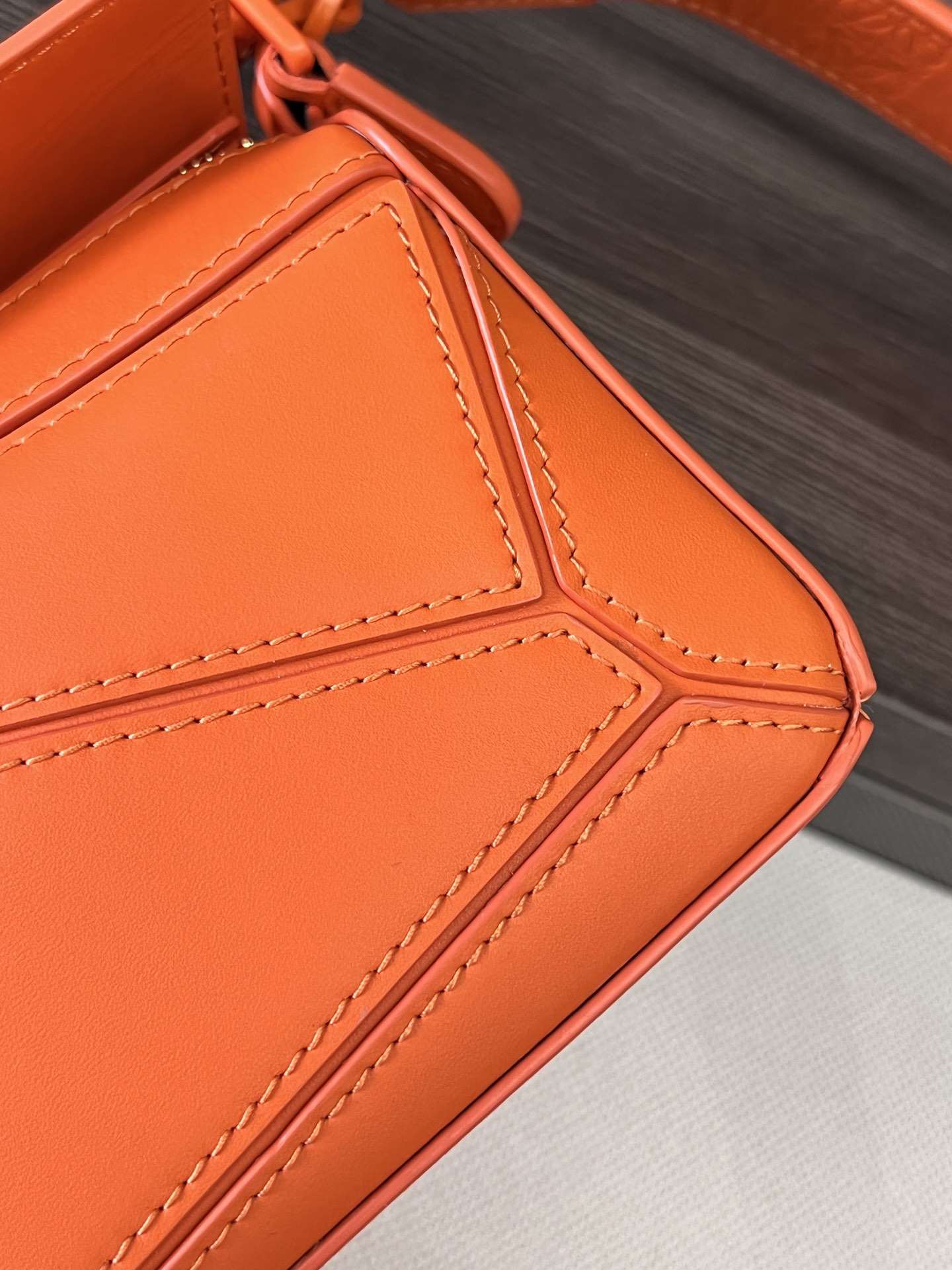 LOEWE Mini Puzzle bag in Classic Calfskin Vivid Orange