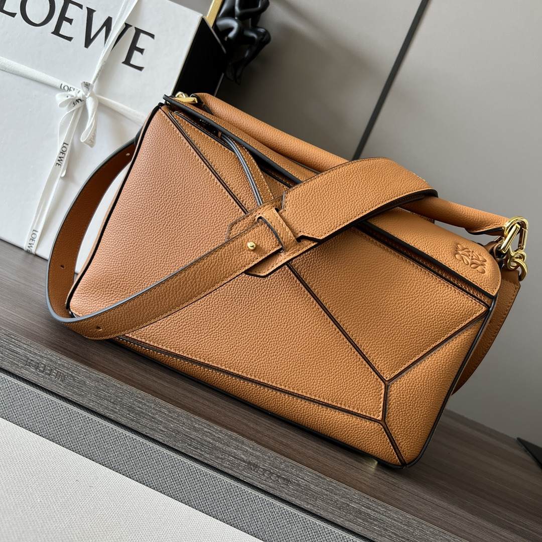 LOEWE Medium Puzzle bag in Soft Grained Calfskin Toffee