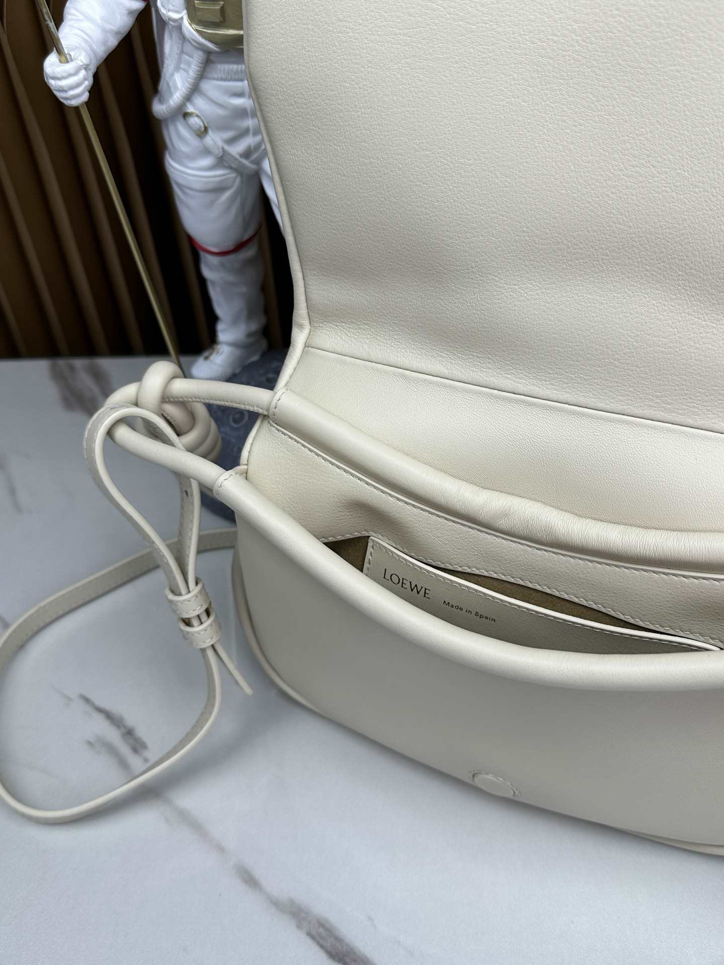 LOEWE Paseo Satchel in Shiny Nappa Calfskin Angora