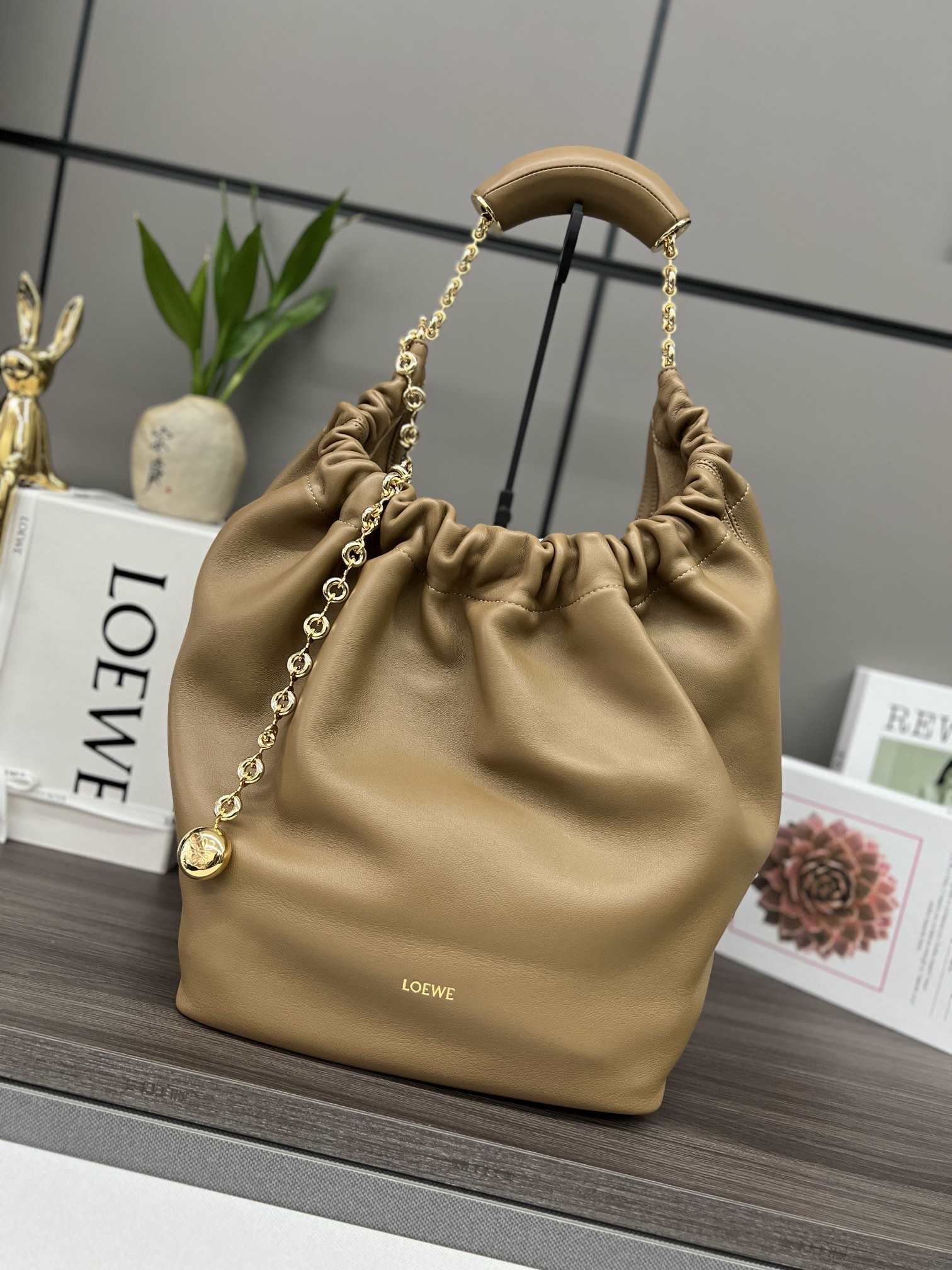 LOEWE Medium Squeeze Bag in Nappa Lambskin Sand