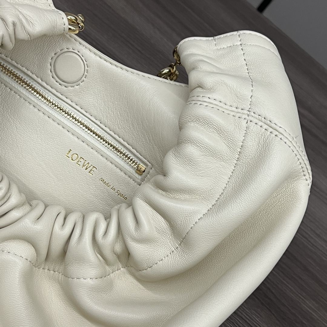 LOEWE Small Squeeze Bag in Nappa Lambskin White