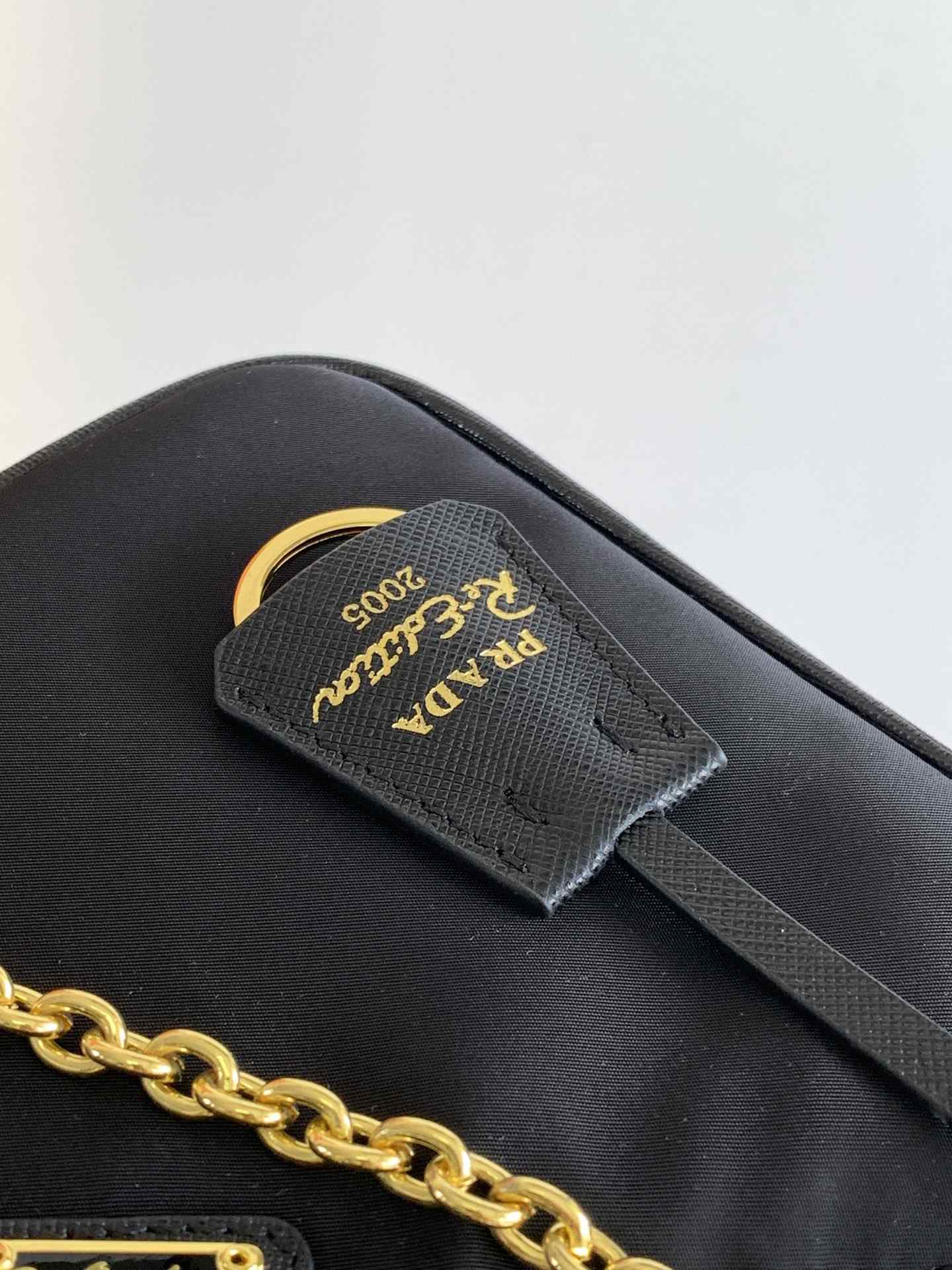 PRADA  Re-Edition 2005 Re-Nylon Bag Black