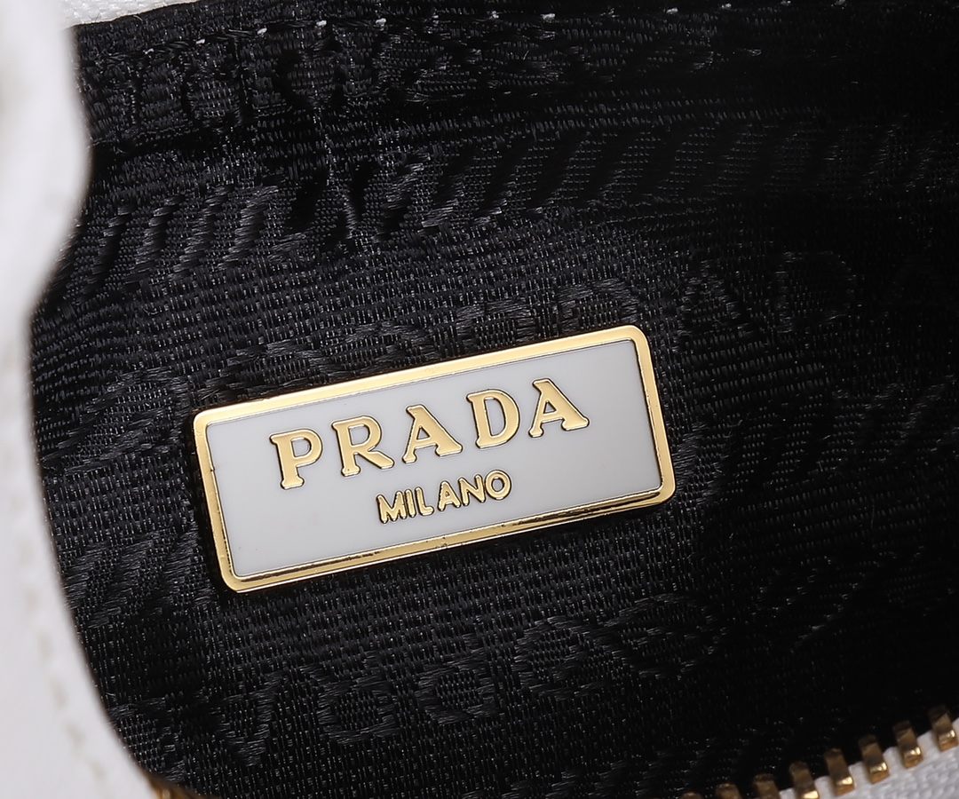 PRADA Re-Edition 2005 Saffiano Leather Bag White