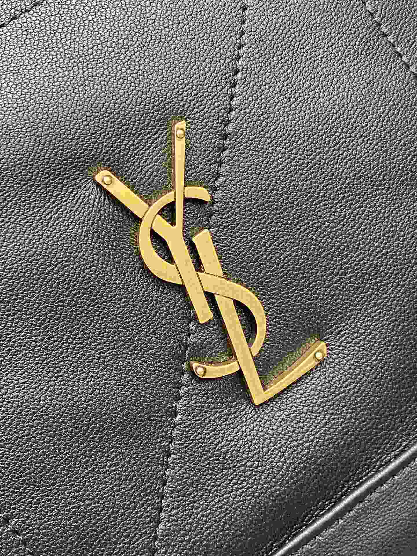 YSL Jamie 4.3 Pochon In Lambskin