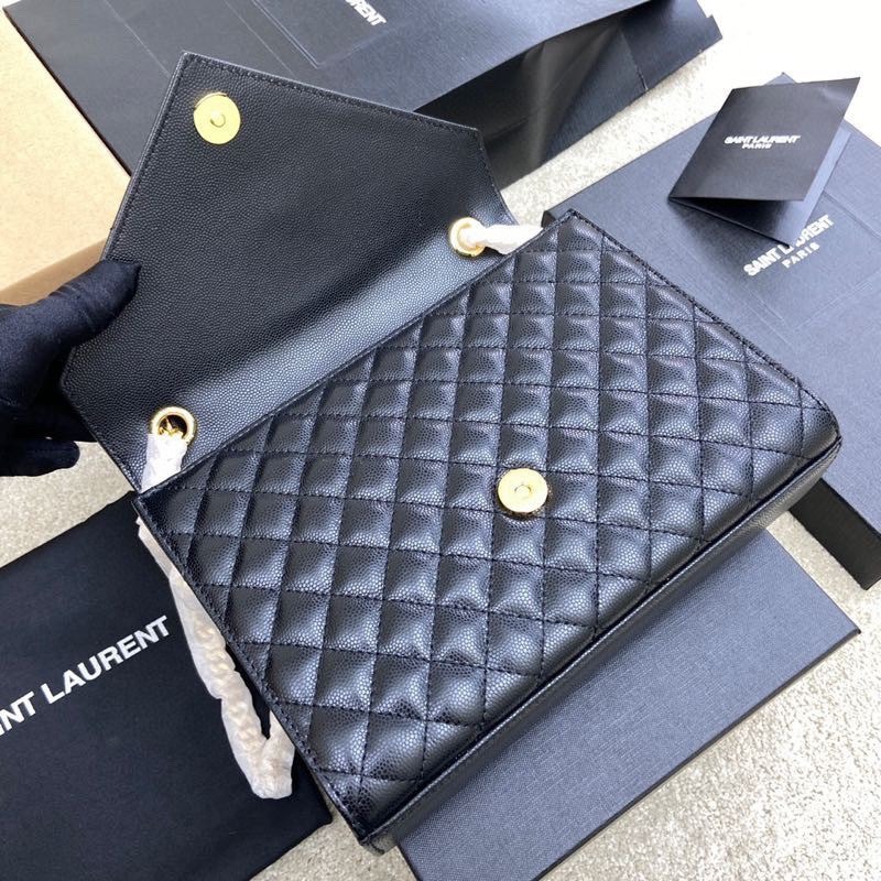 YSL Envelope Medium in Quilted Grain De Poudre Embossed Leather Noir