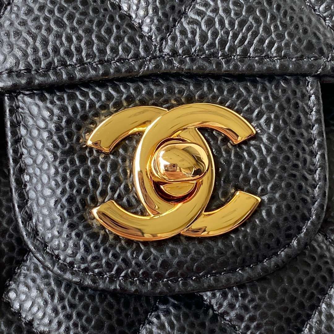 CHANEL Small Classsic Handbag Black