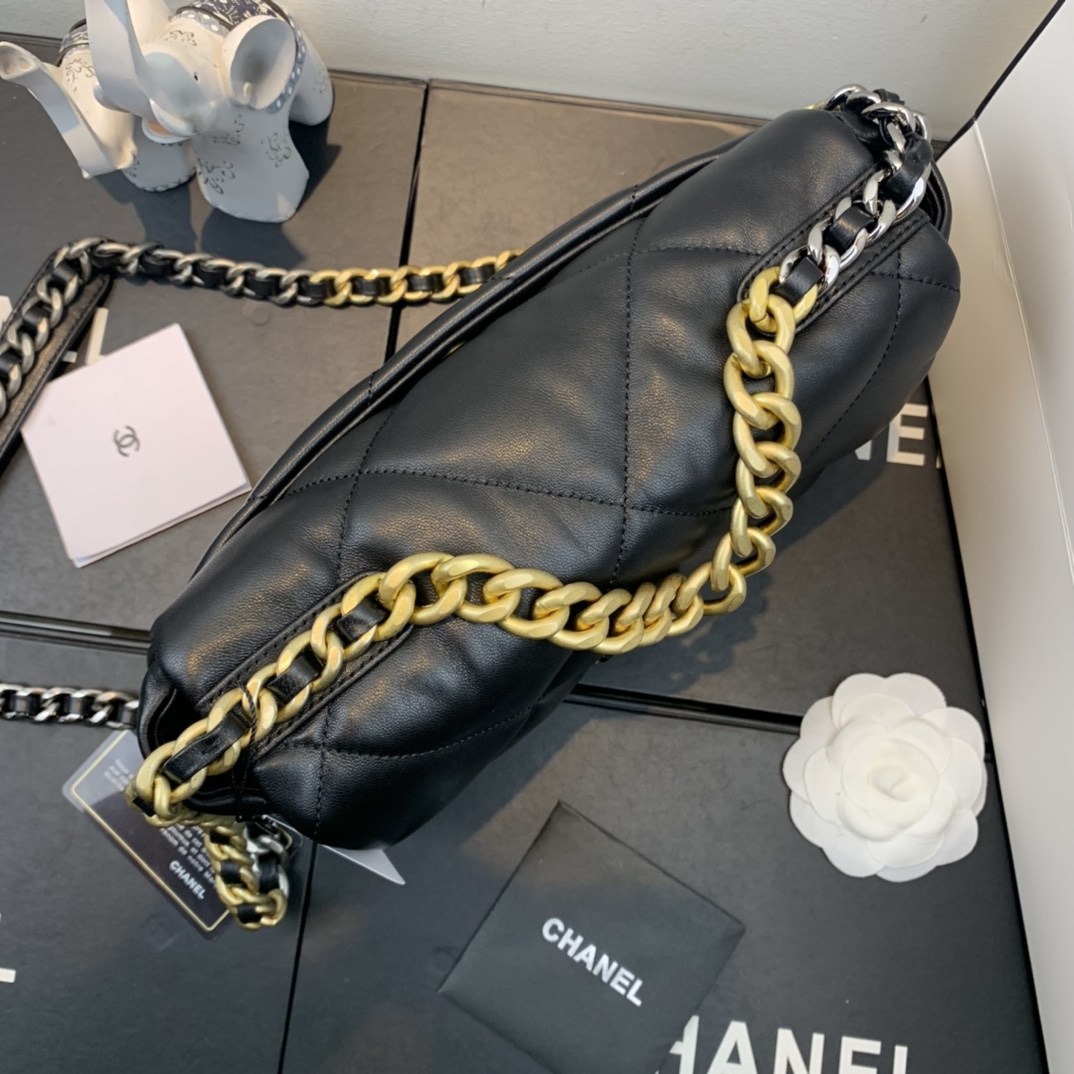 CHANEL 19 Handbag Black