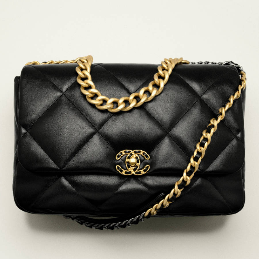 CHANEL 19 Maxi Handbag Black