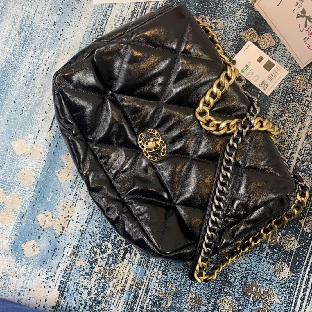 CHANEL 19 Maxi Handbag Black