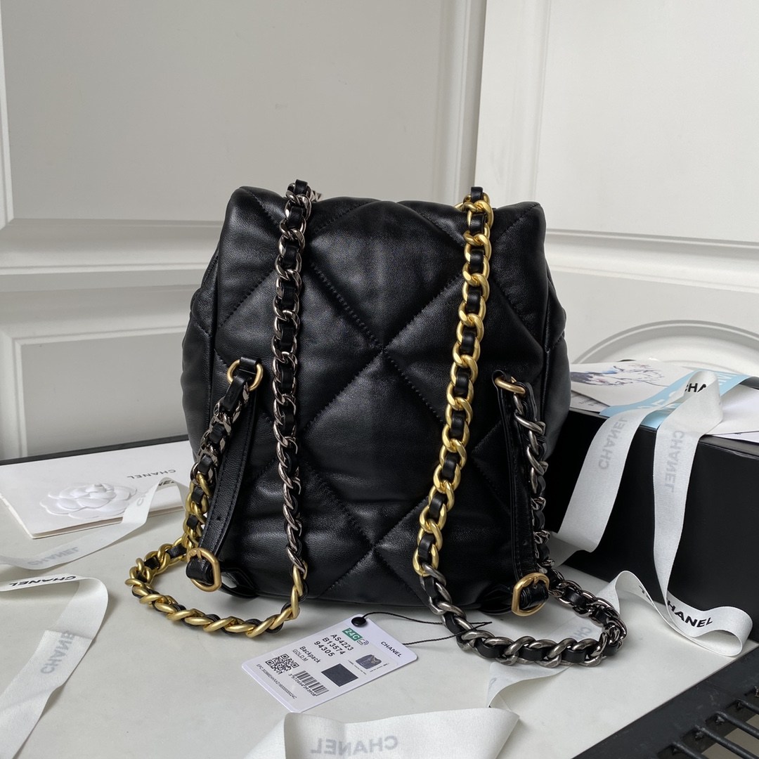 CHANEL 19 Backpack Black