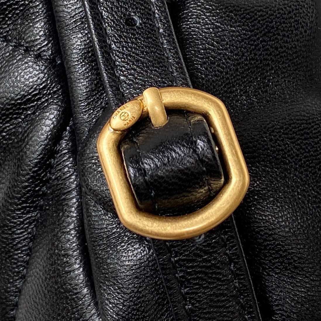 CHANEL 19 Backpack Black