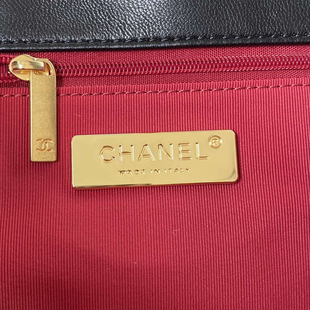 CHANEL 19 Tote Bag Black