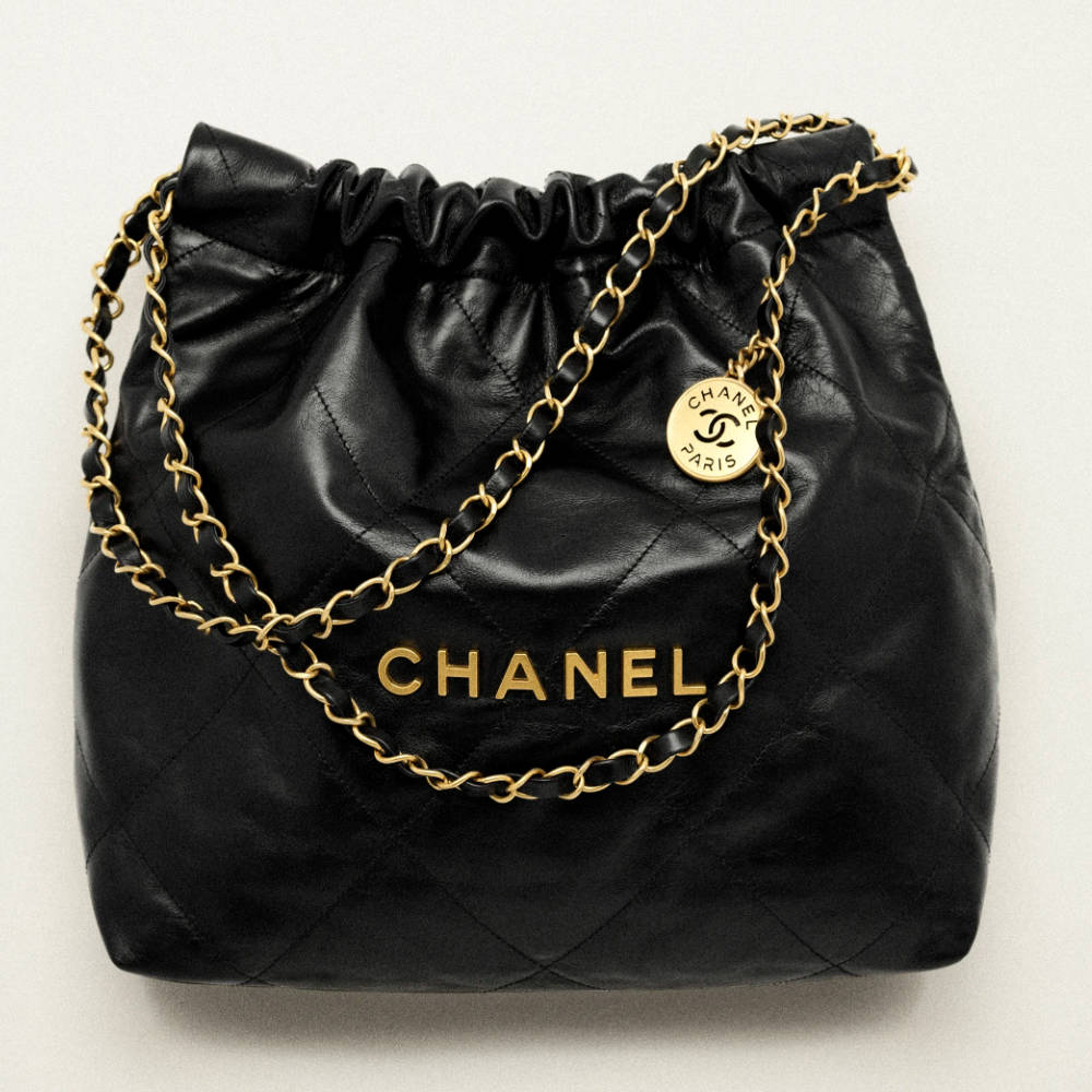 CHANEL 22 Small Handbag Black