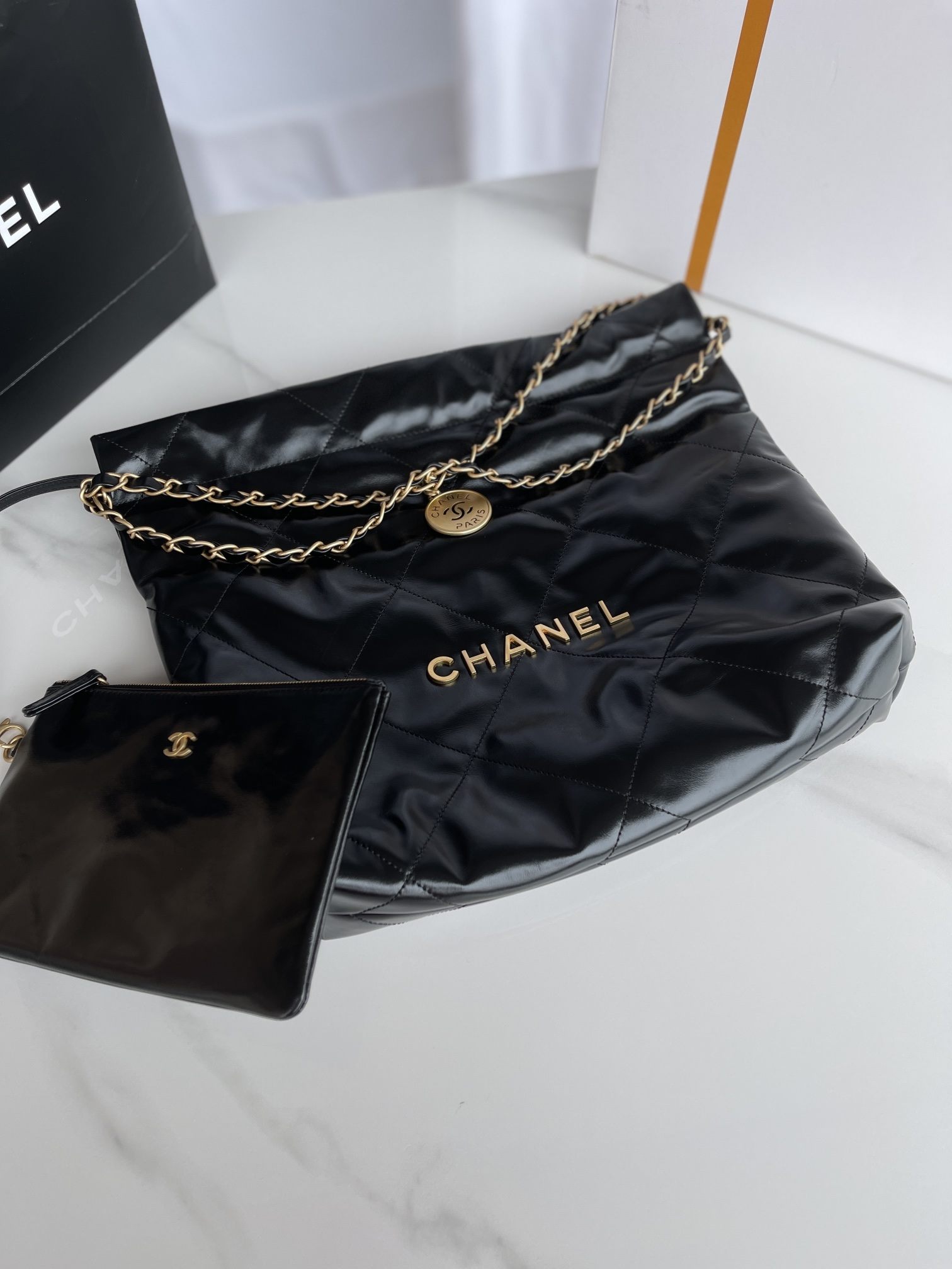 CHANEL 22 Small Handbag Black