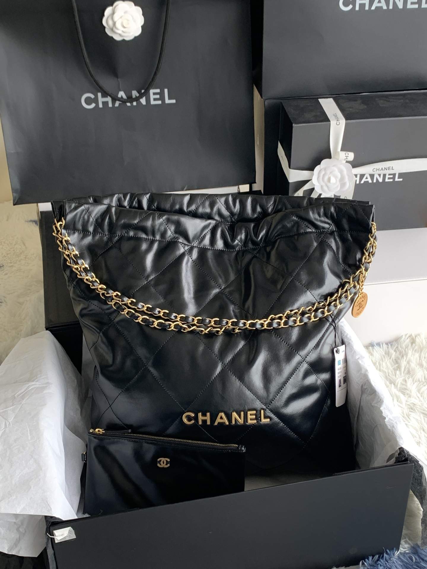 CHANEL 22 Large Handbag Black