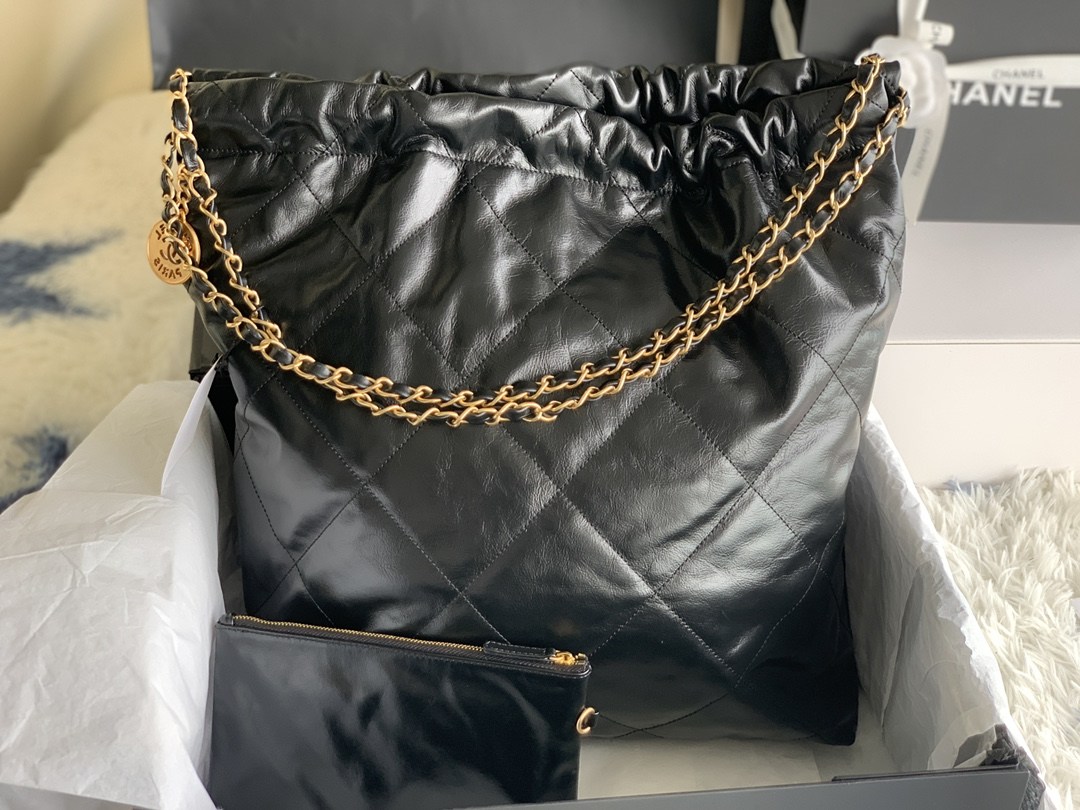 CHANEL 22 Large Handbag Black