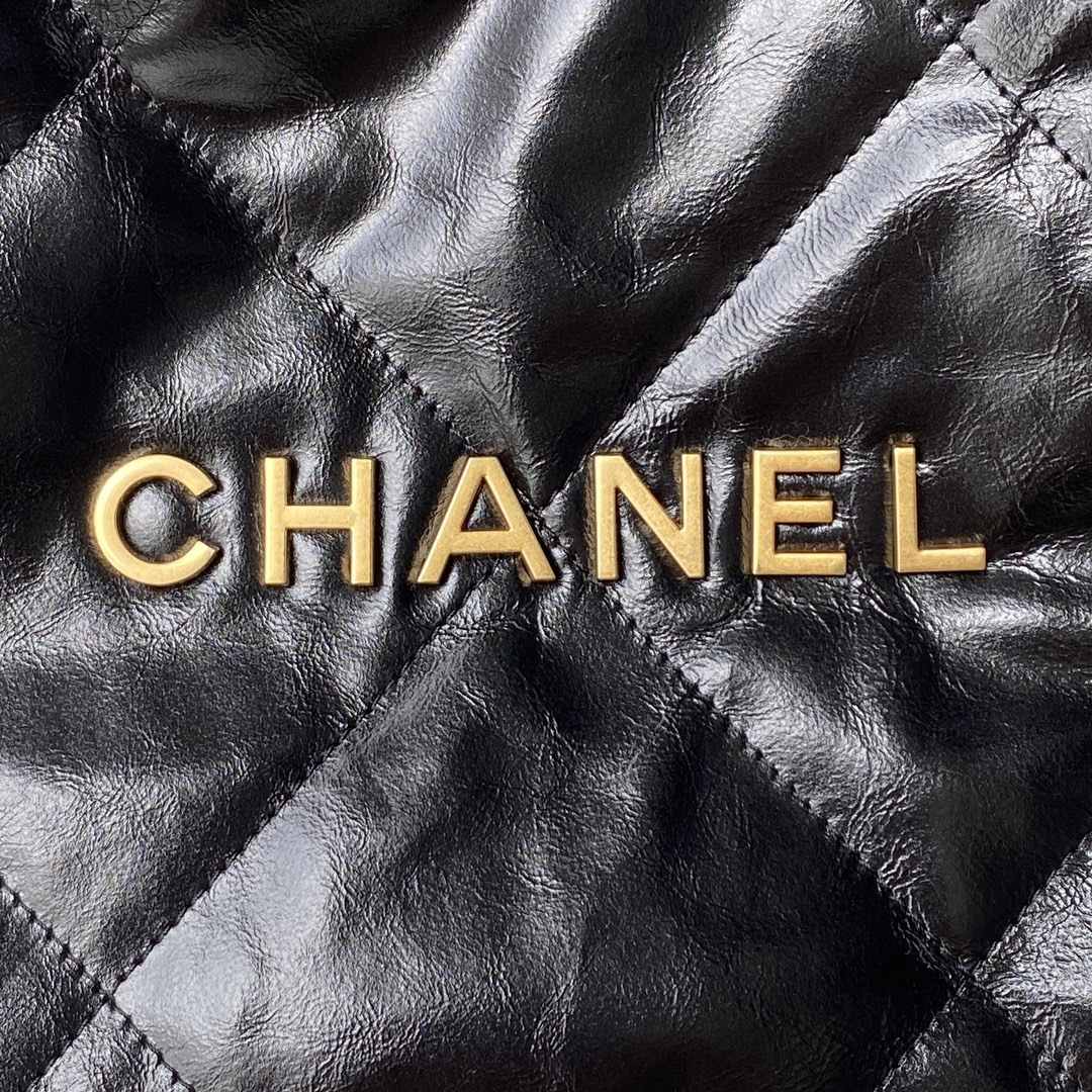 CHANEL 22 Large Backpack Black 