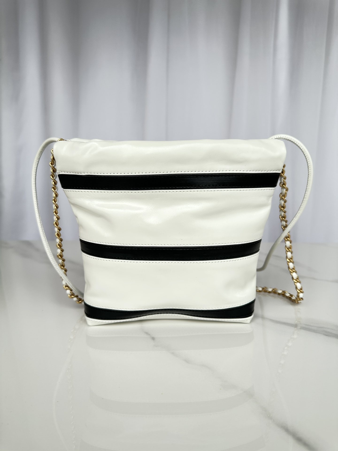 CHANEL 22 Mini Handbag White & Black