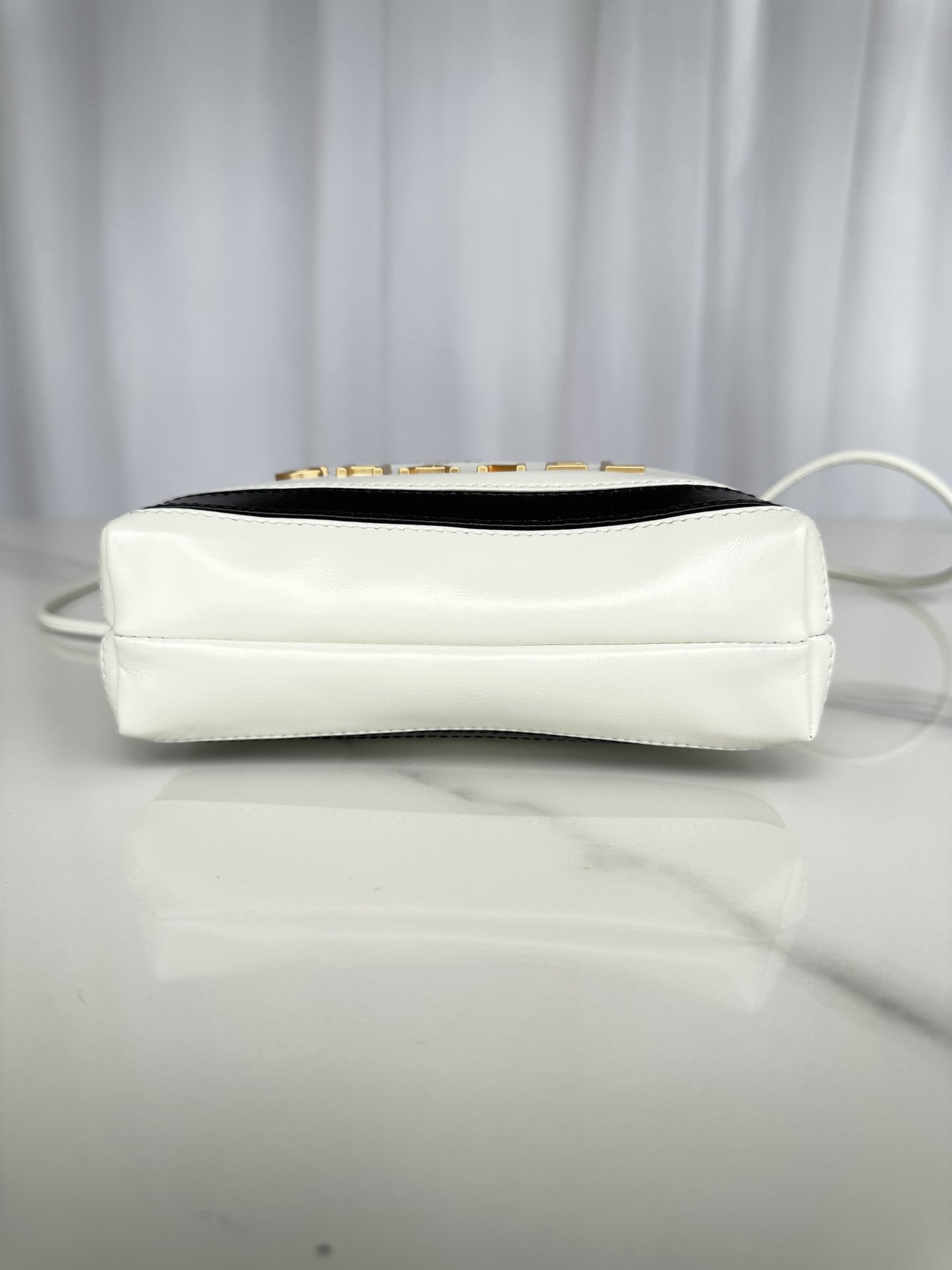 CHANEL 22 Mini Handbag White & Black