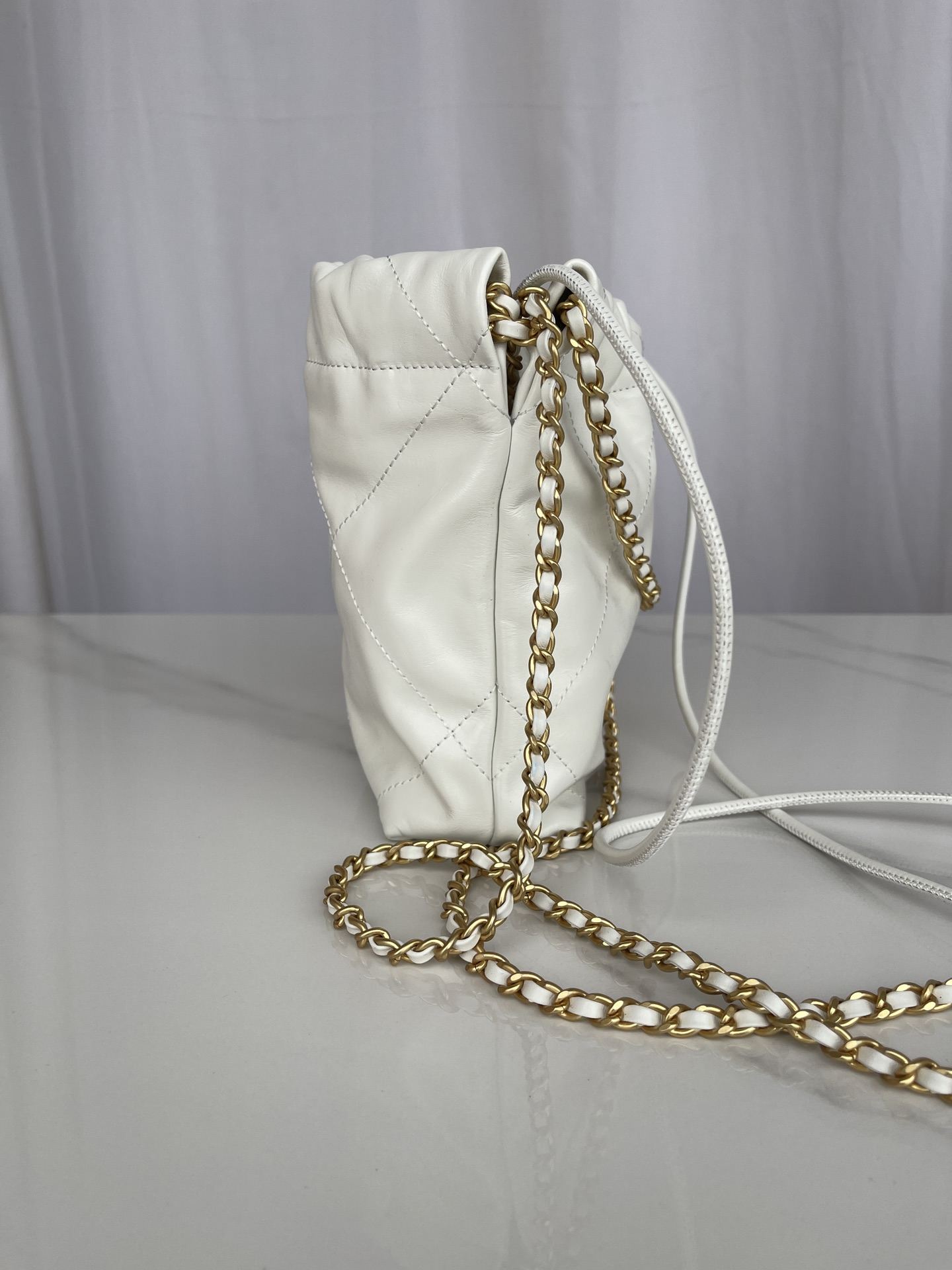 CHANEL 22 Mini Handbag White