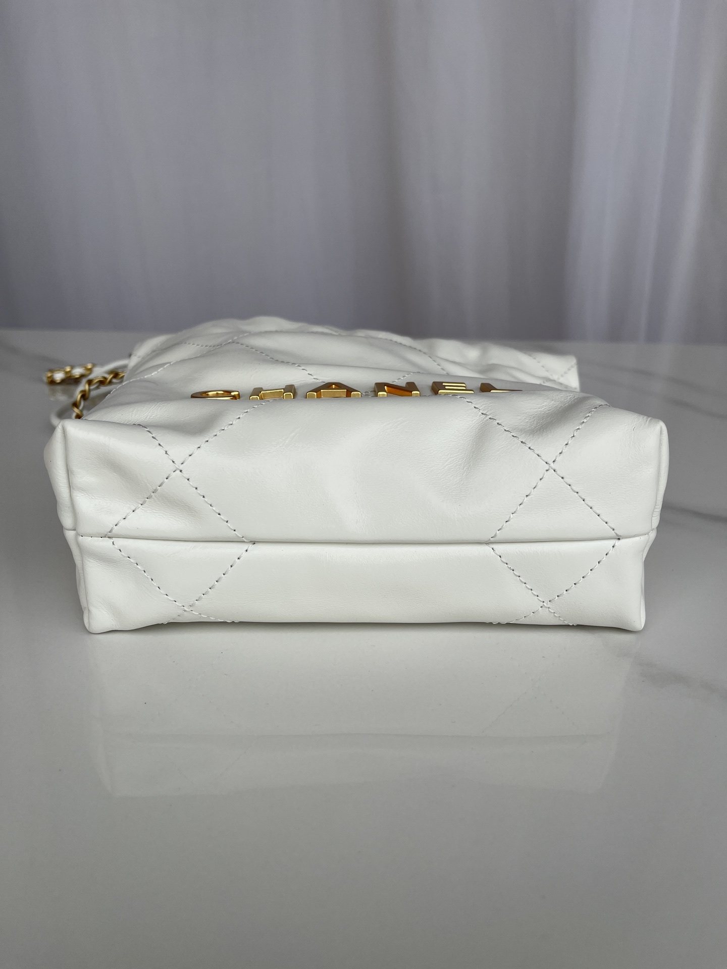 CHANEL 22 Mini Handbag White