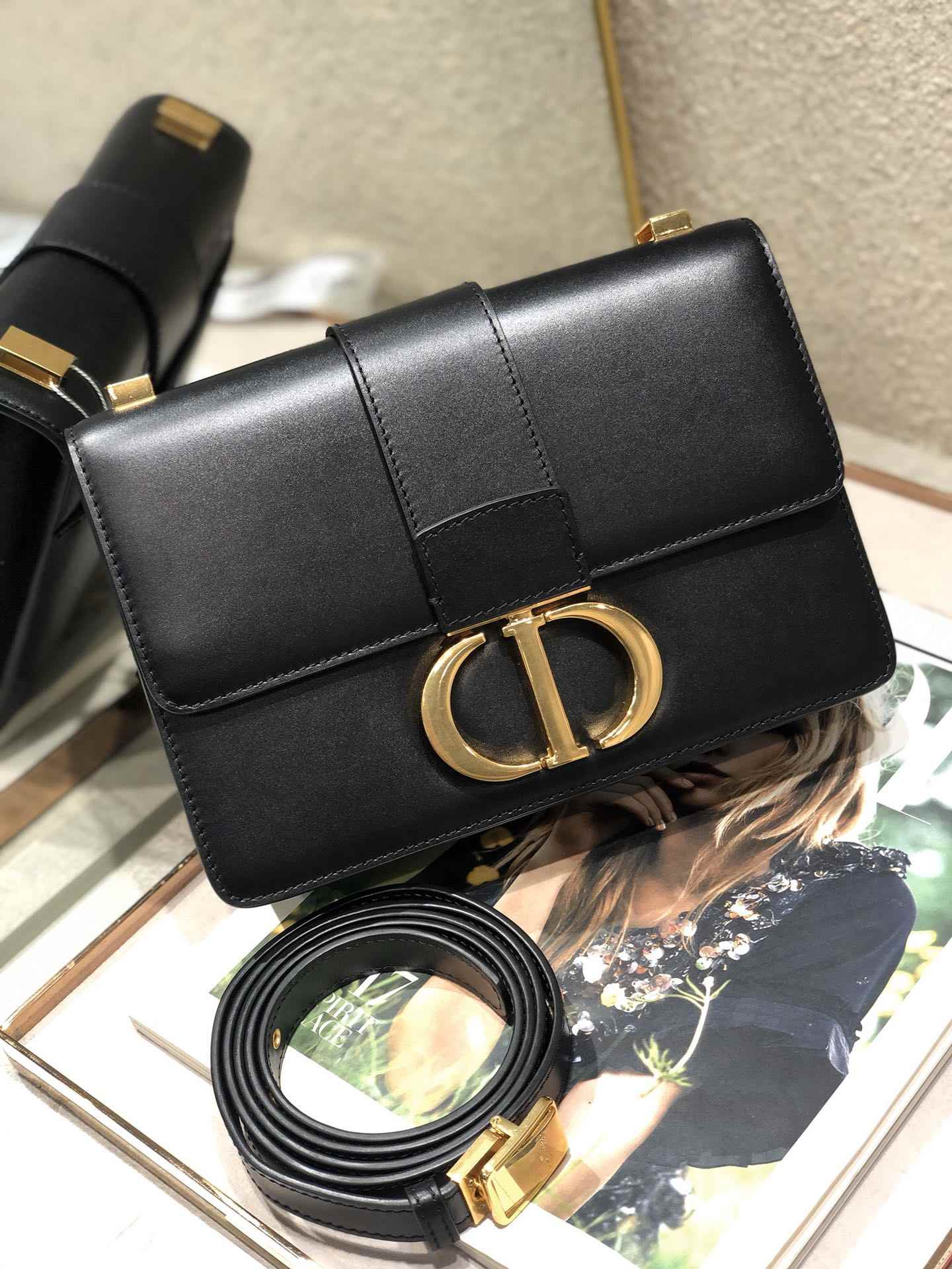 DIOR 30 Montaigne Bag Black