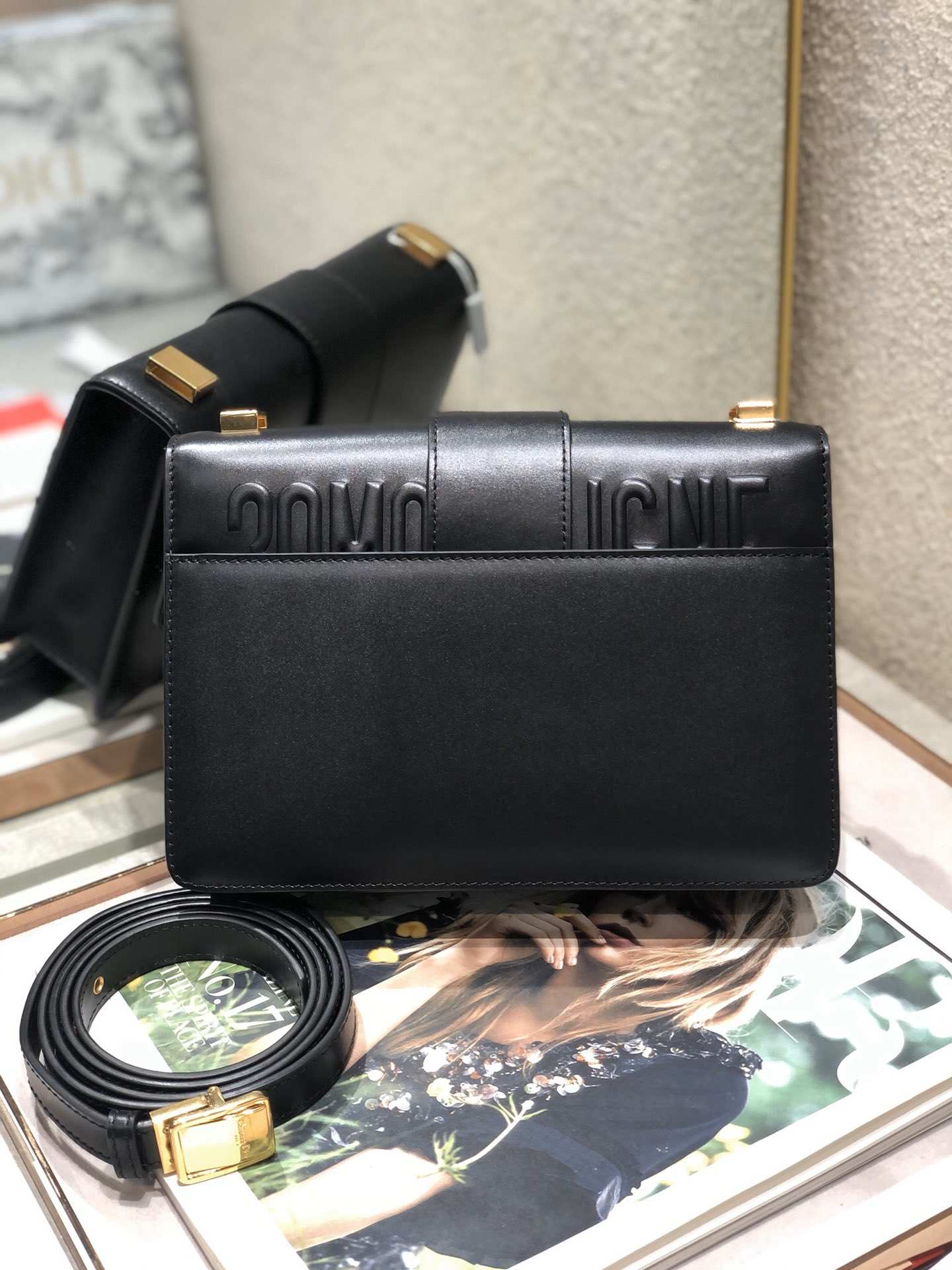 DIOR 30 Montaigne Bag Black