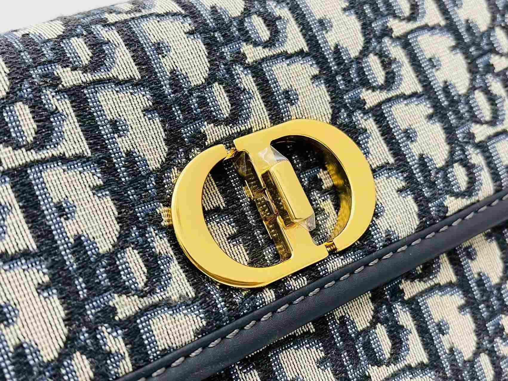 DIOR 30 Montaigne Avenue Bag Blue Dior Oblique Jacquard